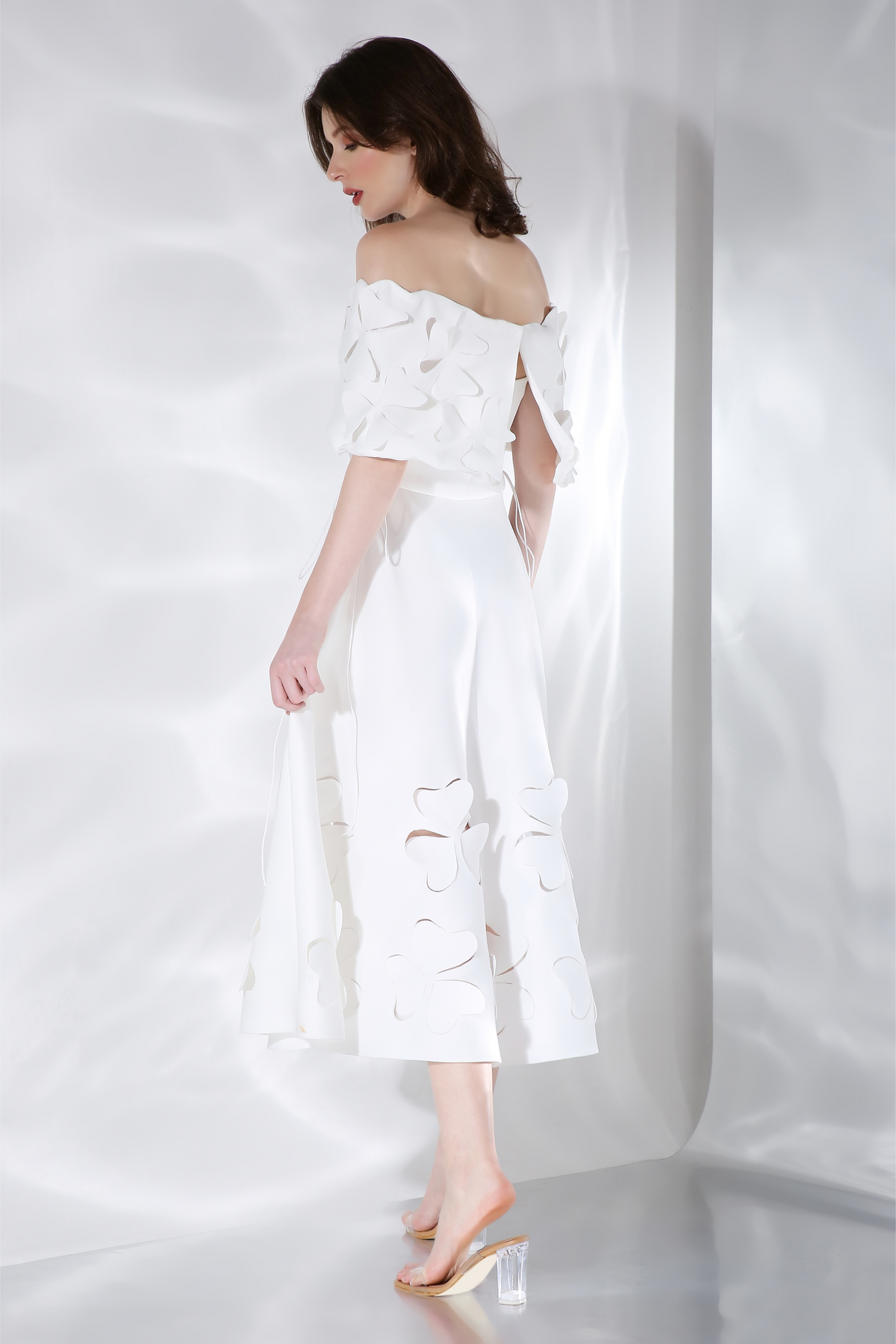 Wired cutout wrap