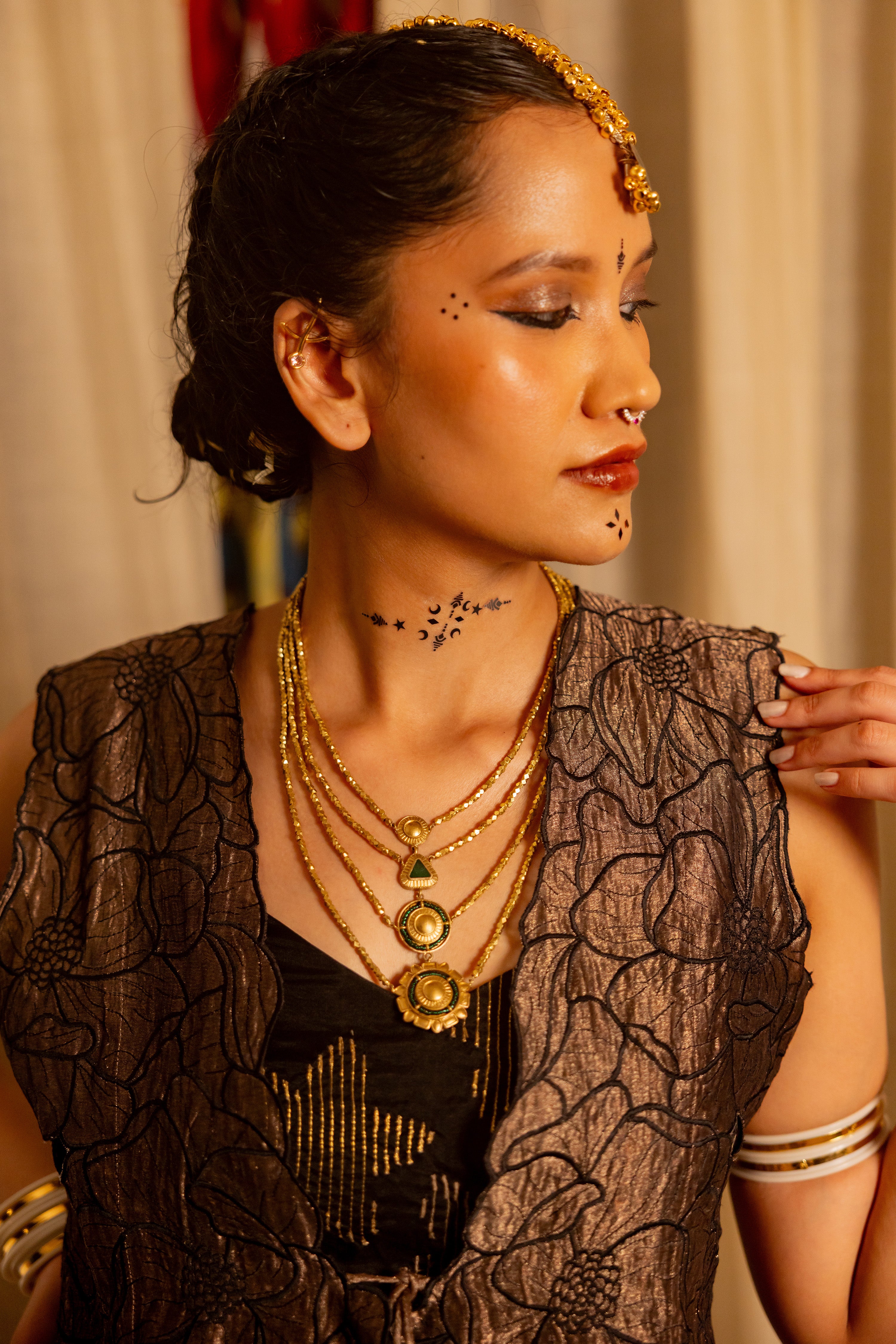 GOLDEN BLACK JACKET WITH BUSTIER AND SKIRT (VEDIKA)
