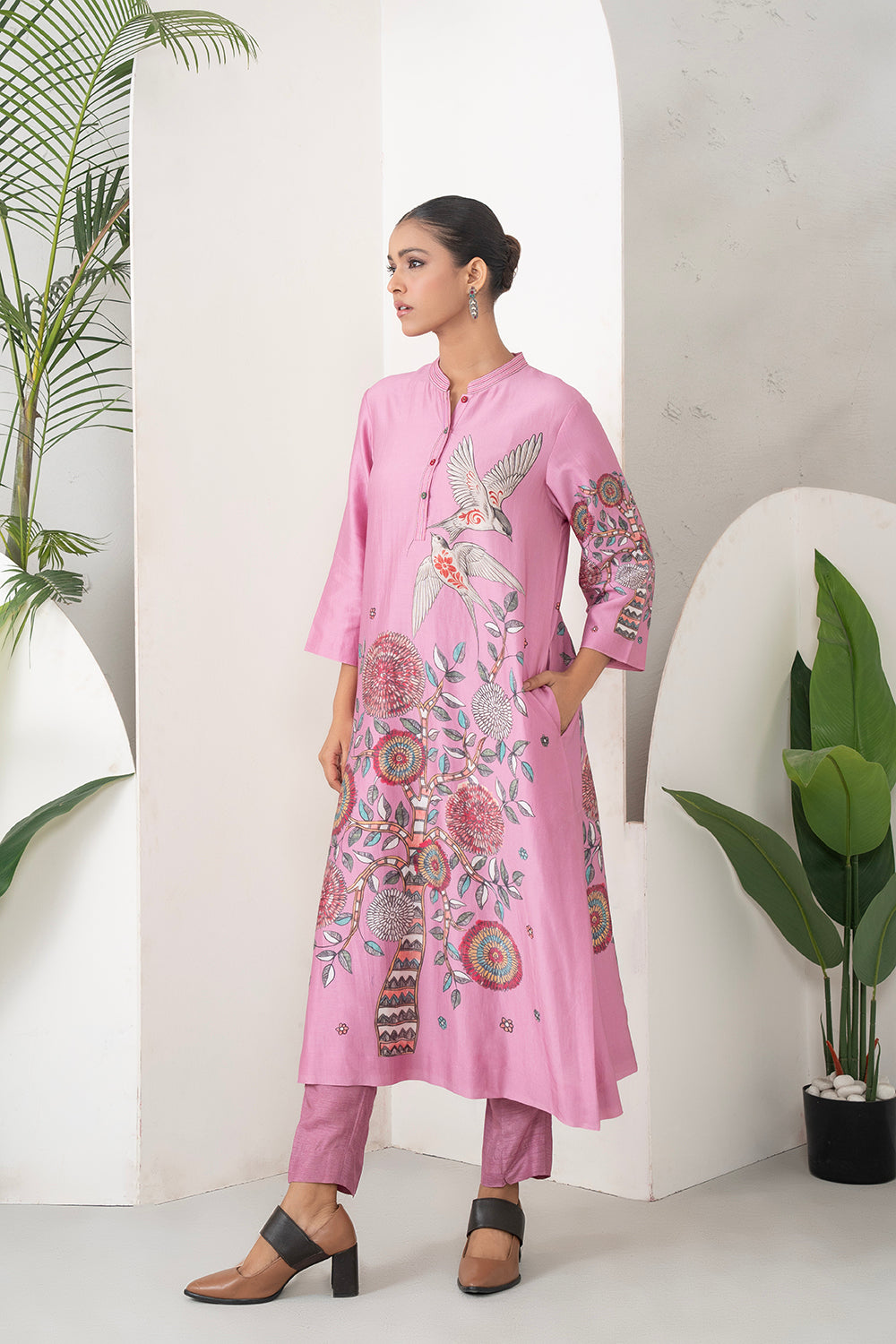 Salmon Pink Silk Chanderi Printed Intricate Bird And Floral Printed Tunic Set (2 PCS)