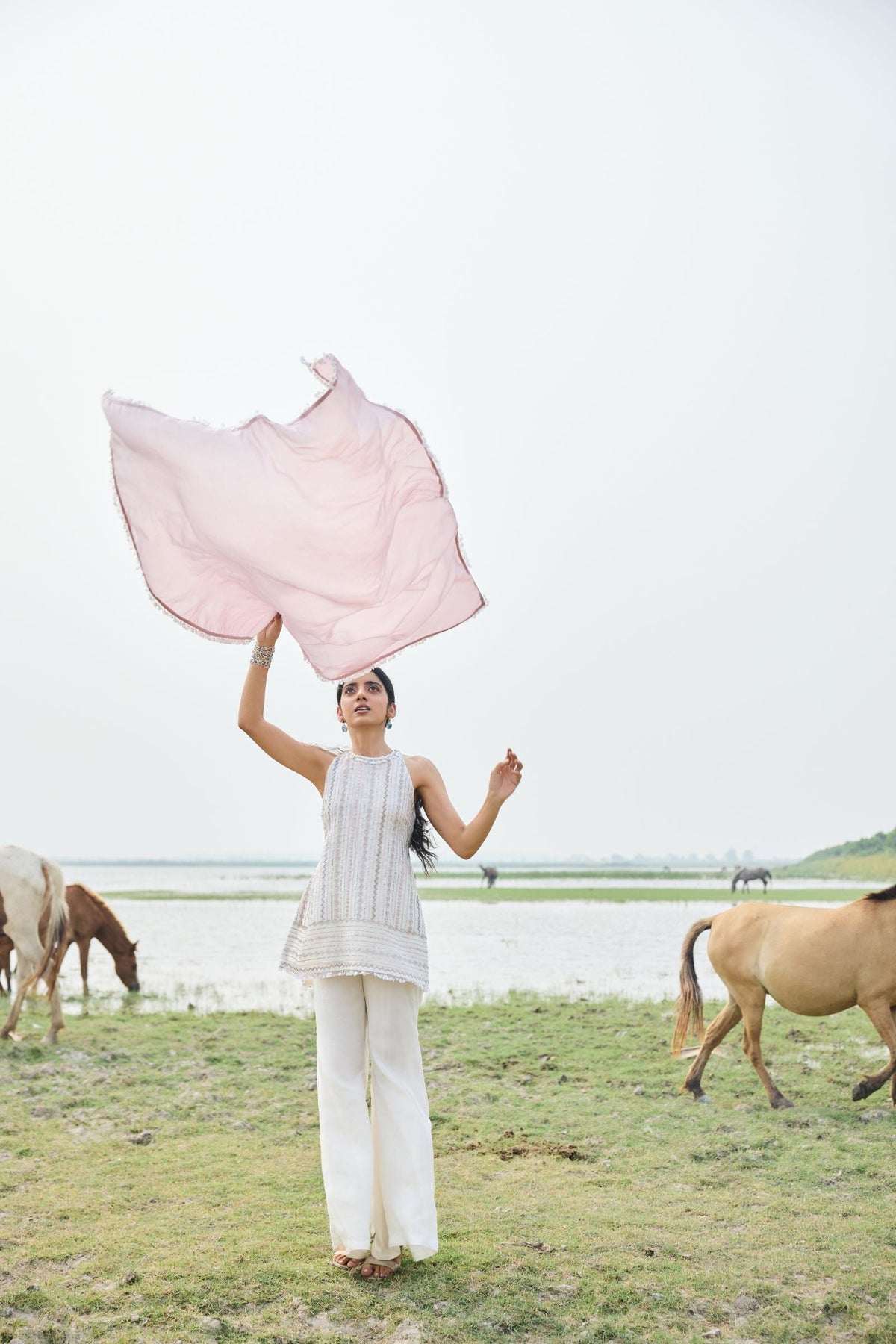 SHORT KURTA PAIRED WITH FLARED PANT AND DUPATTA