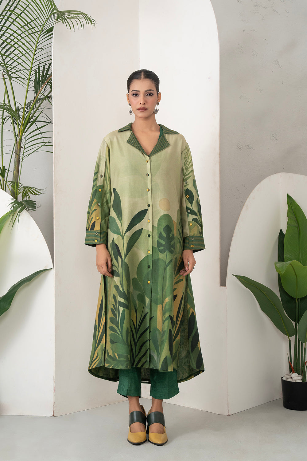 Shades Of Green Silk Chanderi Lush Jungle Printed Dress Set (3 PCS)