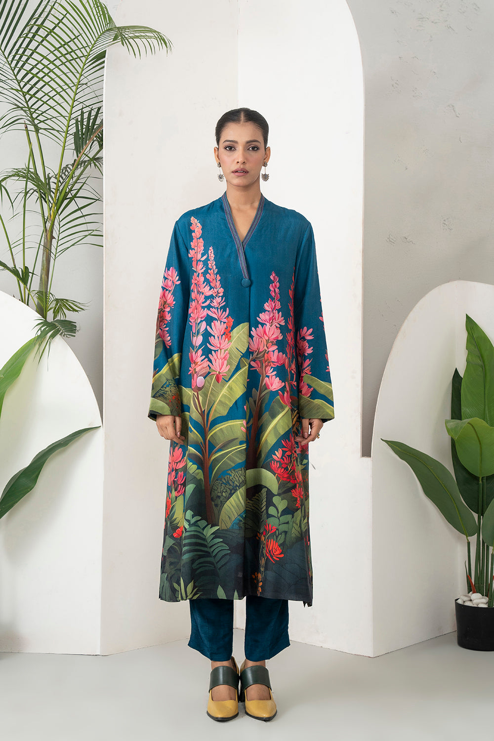 Indigo Silk Chanderi Front-Pleated Tropical Floral Illustration Printed Dress Set (2 PCS)
