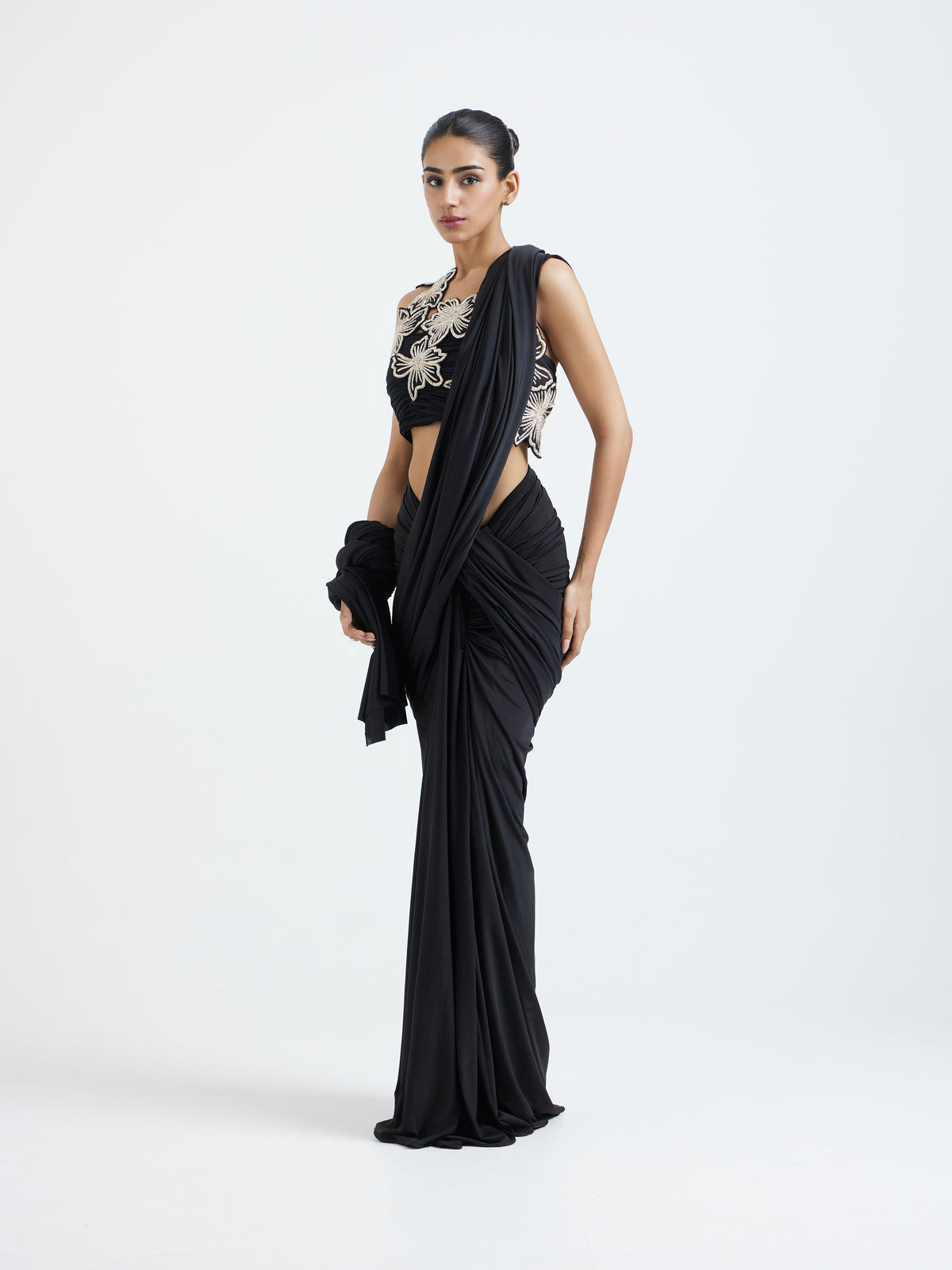 Mansi+ Zardozi overlay + Detachable pallu