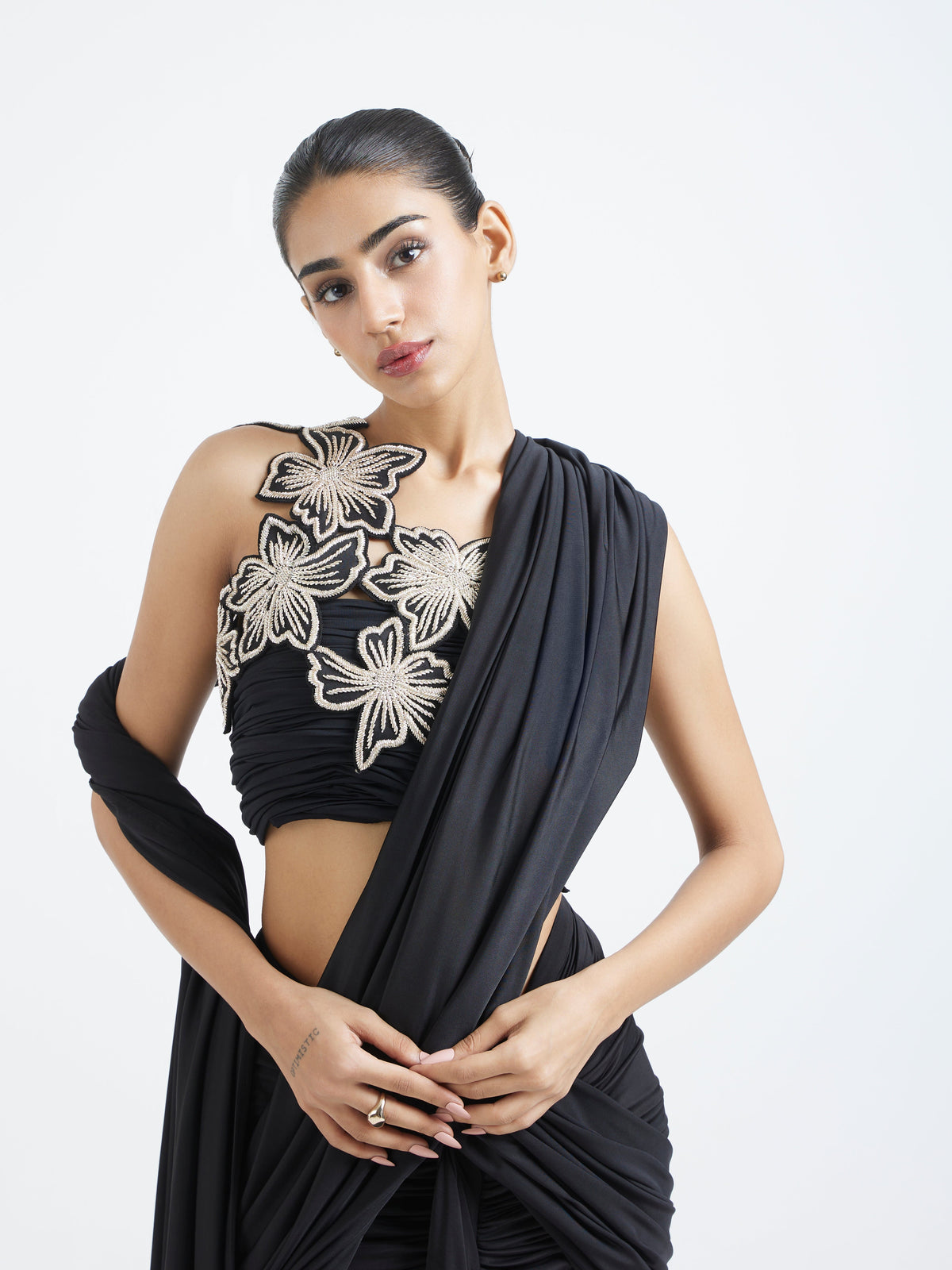Mansi+ Zardozi overlay + Detachable pallu