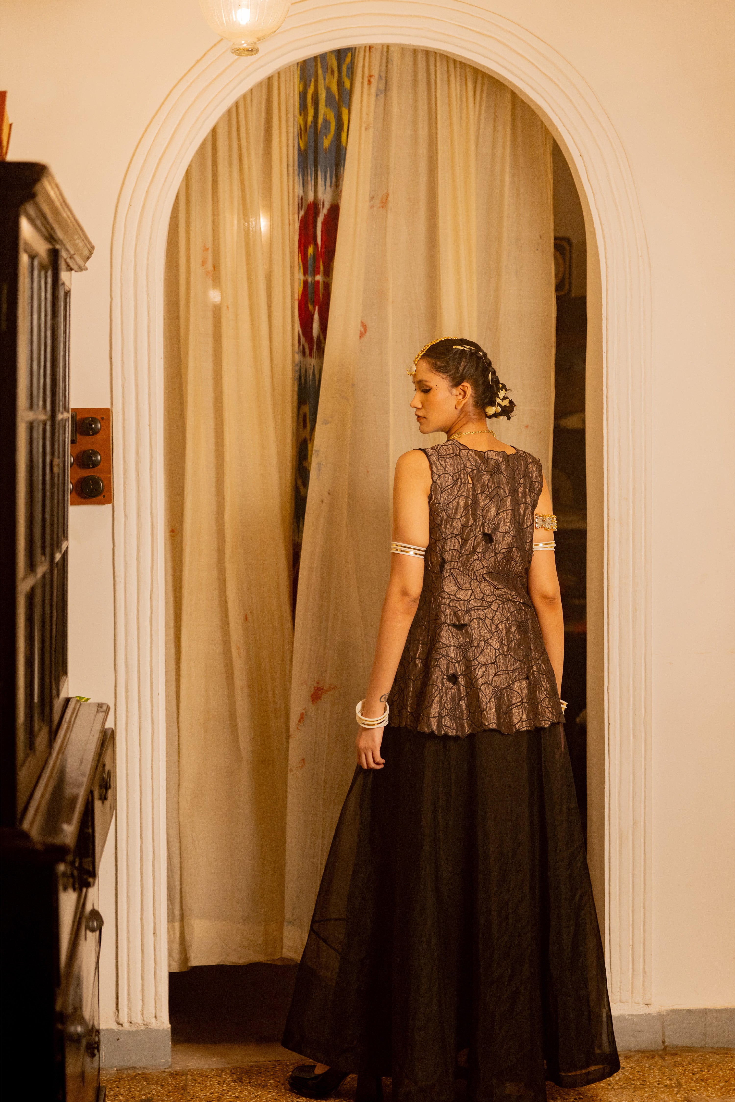 GOLDEN BLACK JACKET WITH BUSTIER AND SKIRT (VEDIKA)