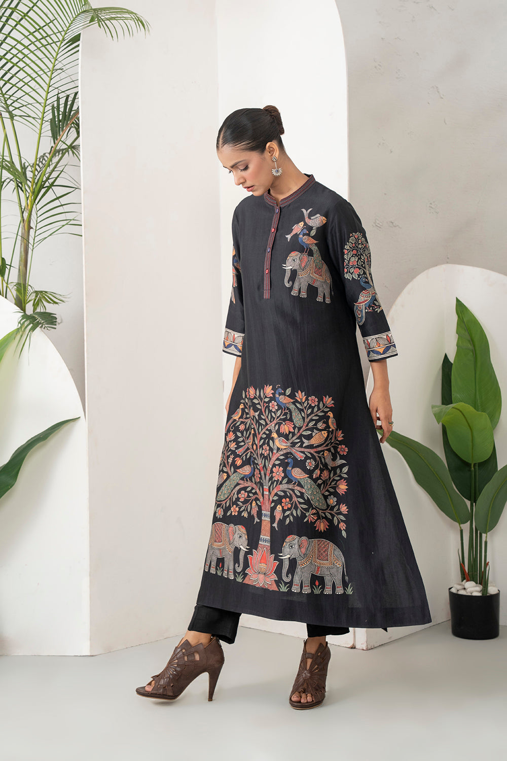 Black Silk Chanderi Rich Folk-Inspired Printed Tunic Set (2 PCS)