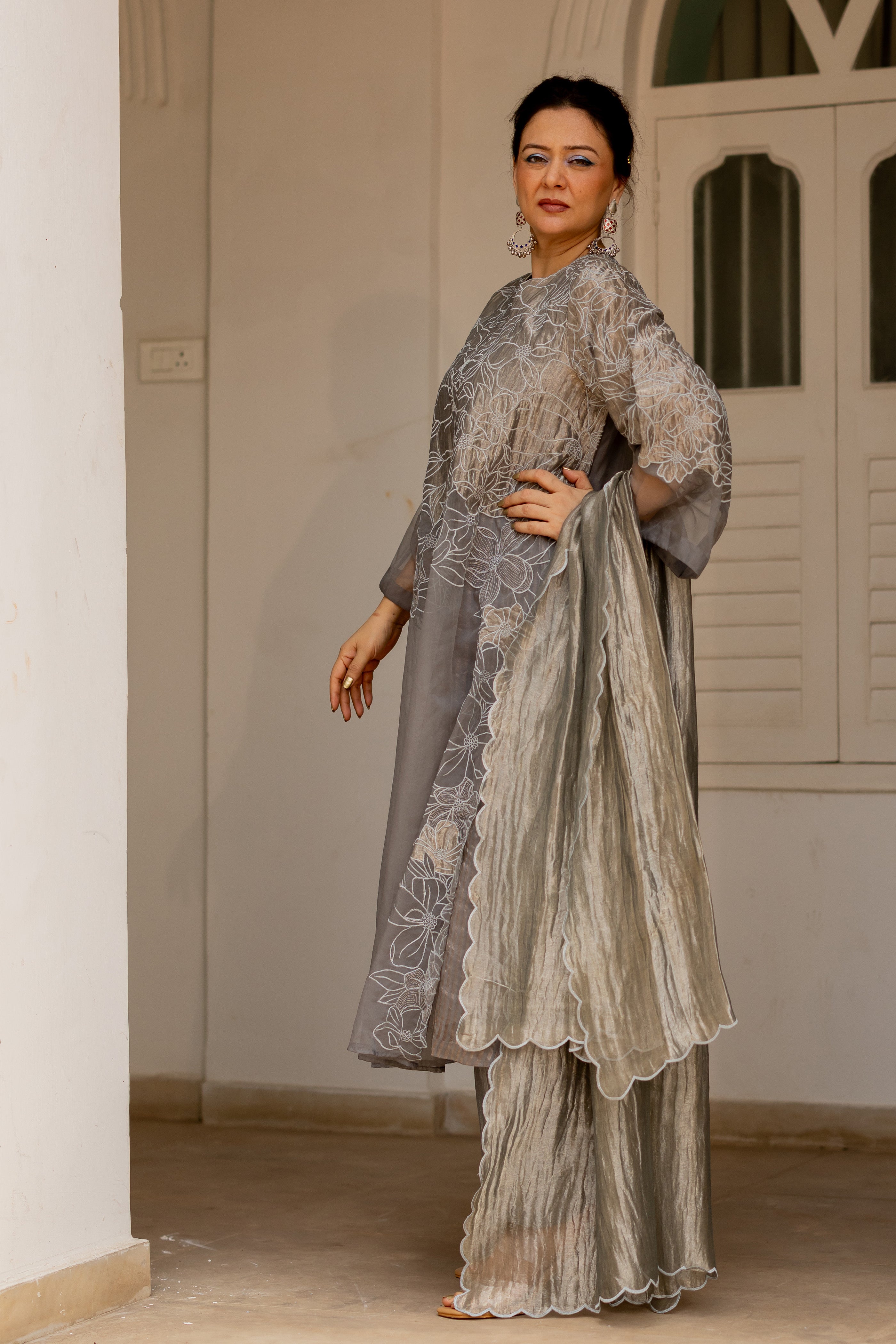 Dark gray kurta set (nishvi)