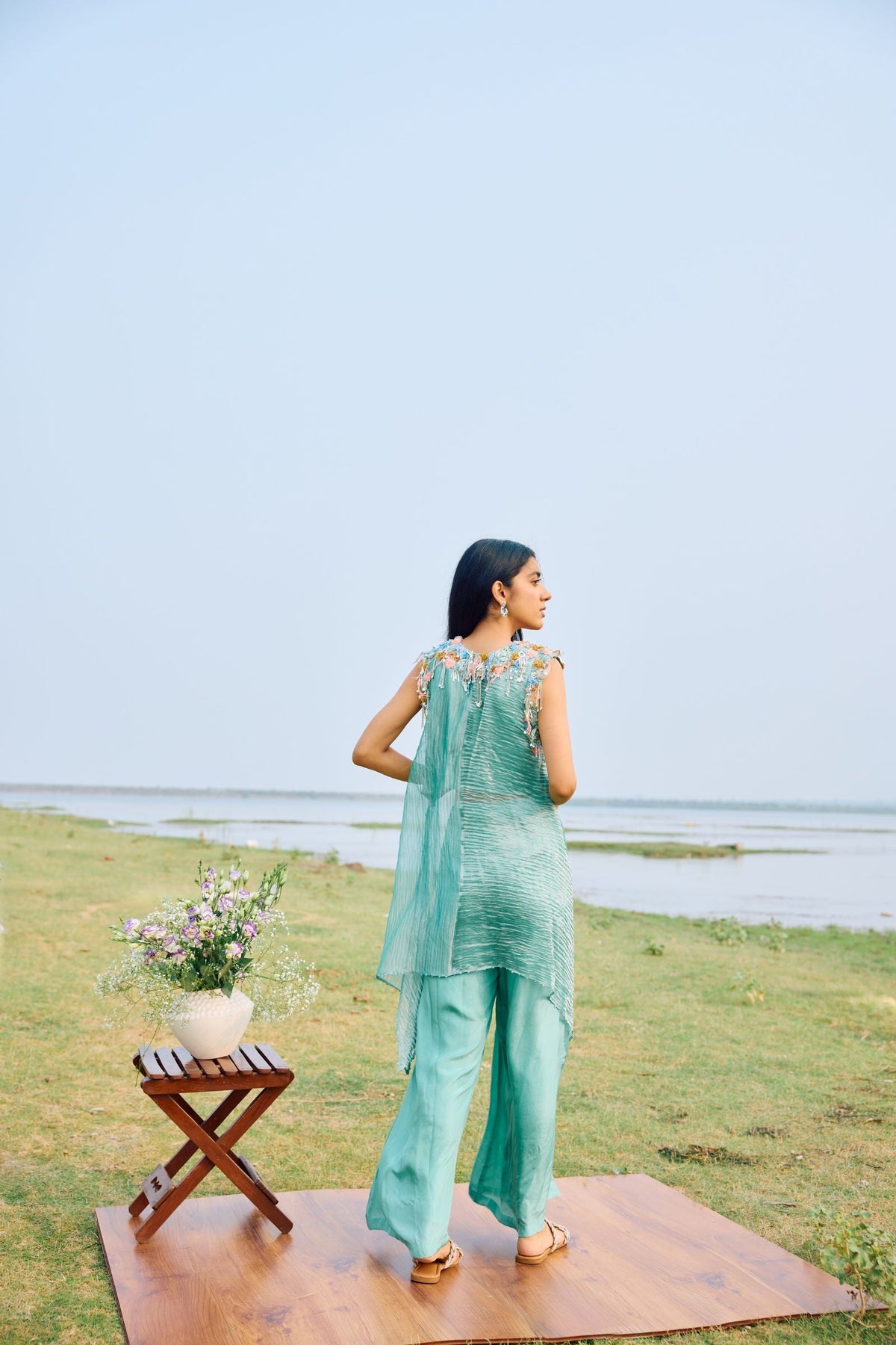 BIAS CAPE SET PAIRED WITH FLARED PANT