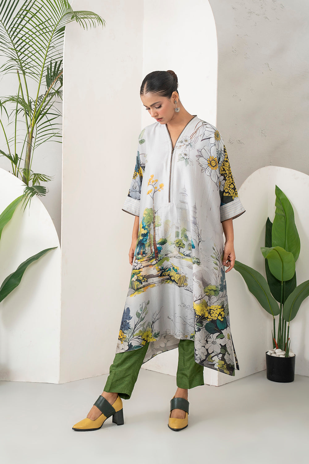 Grey Silk Chanderi Painterly Landscape Printed Zippered Dress Set (2 PCS)