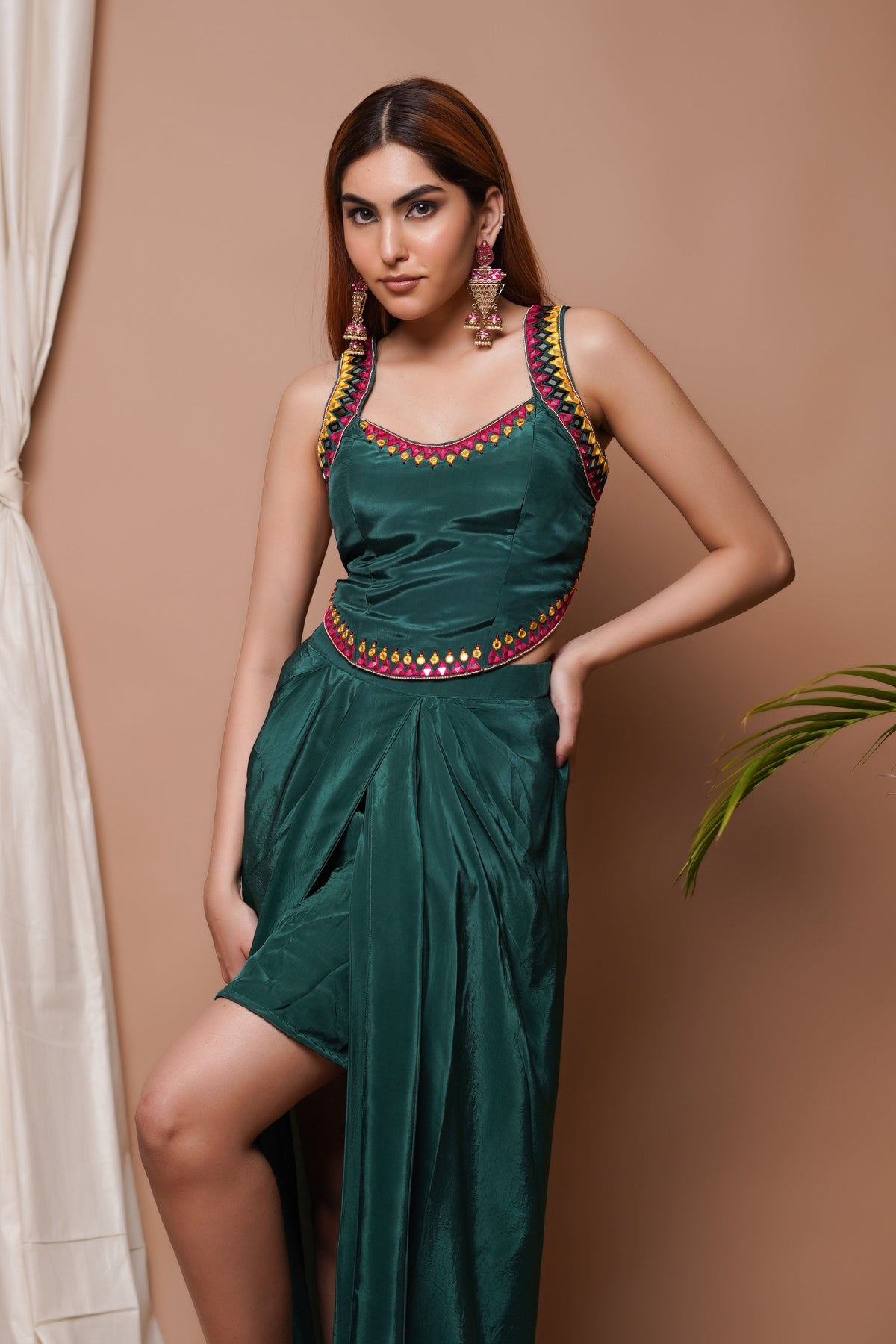BOTTLE GREEN BACKLESS DRAPE  SKIRT SET  (SET OF 2)
