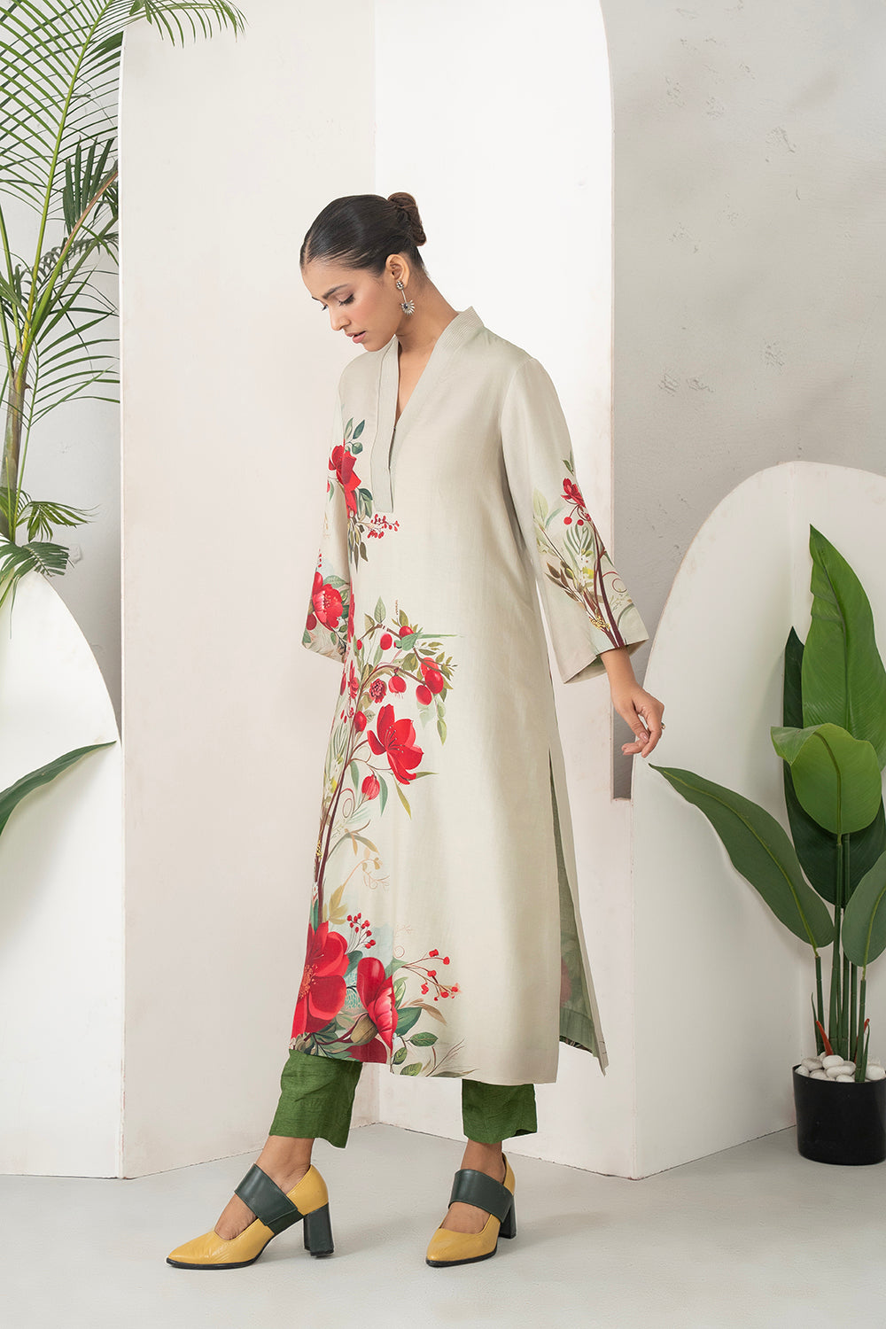 Beige Silk Chanderi Elegant Floral Printed Tunic Set (2 PCS)