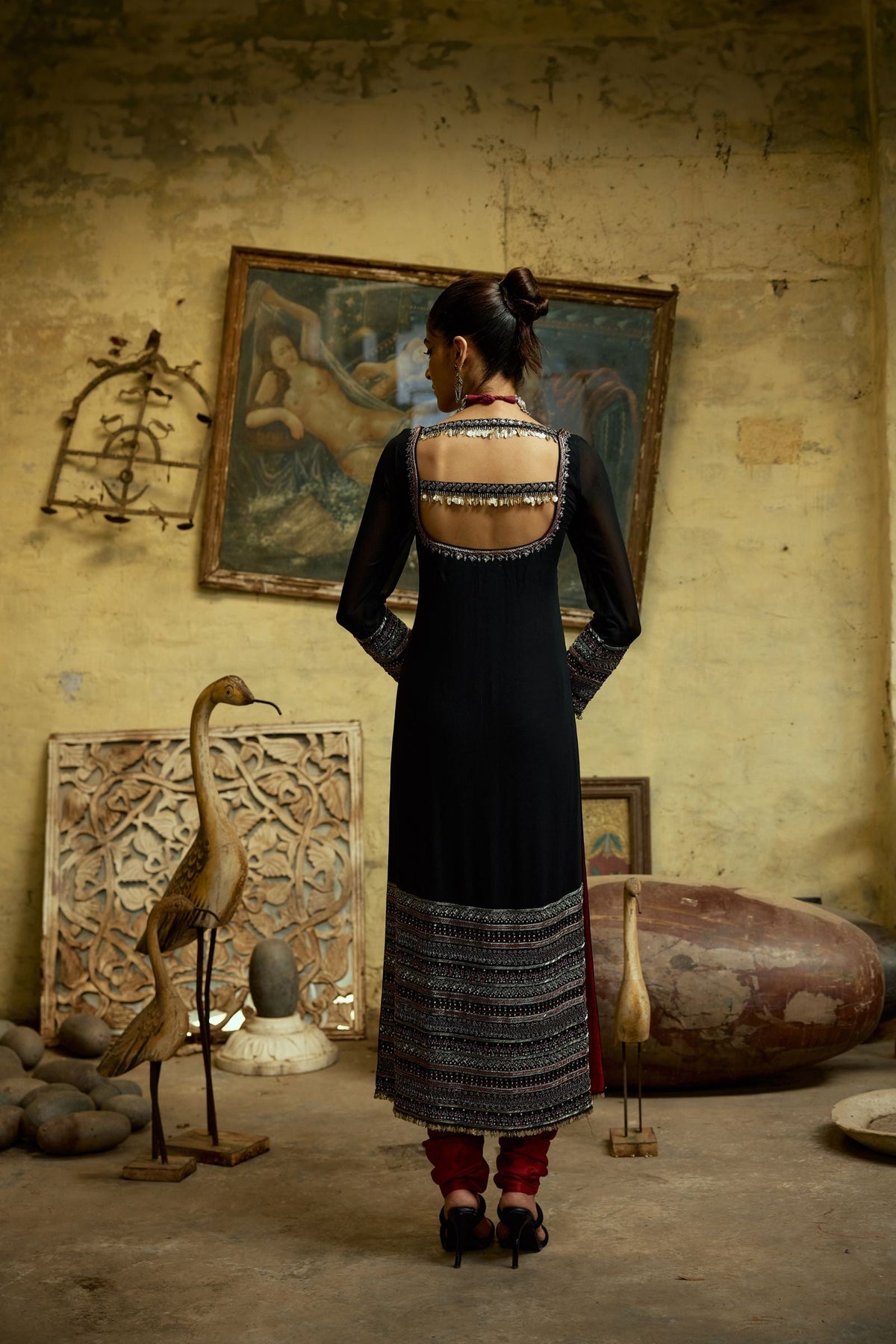 STRAIGHT KURTA WITH CHURIDAR