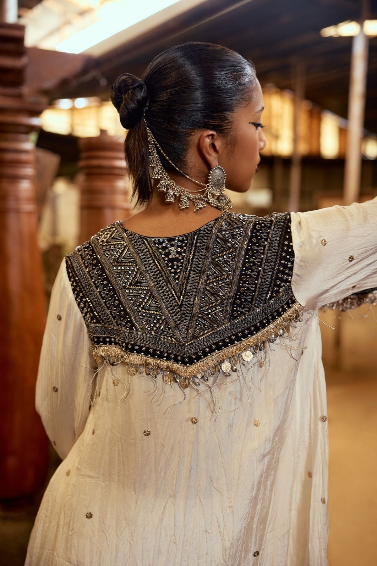 SHORT KURTA PAIRED WITH GHARARA