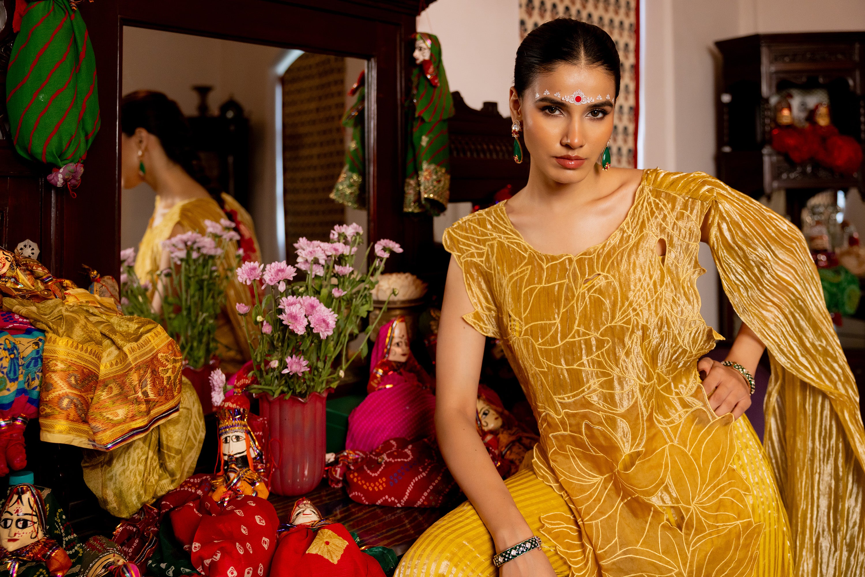 yellow drape set (Sohi)