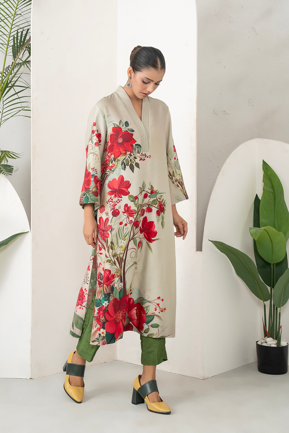 Beige Silk Chanderi Elegant Floral Printed Tunic Set (2 PCS)