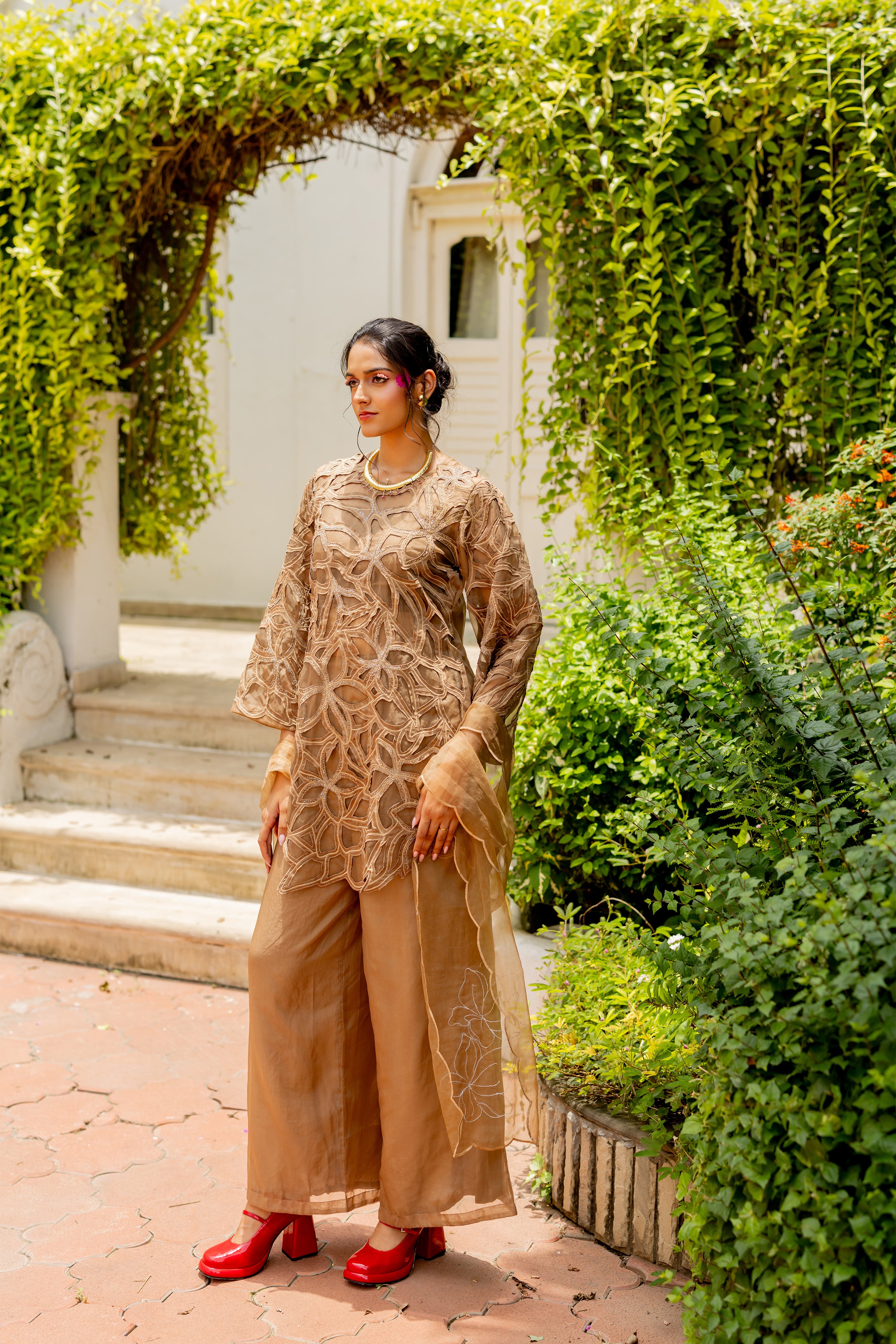 Mocha CUTOUT KURTA SET (Kshiti)