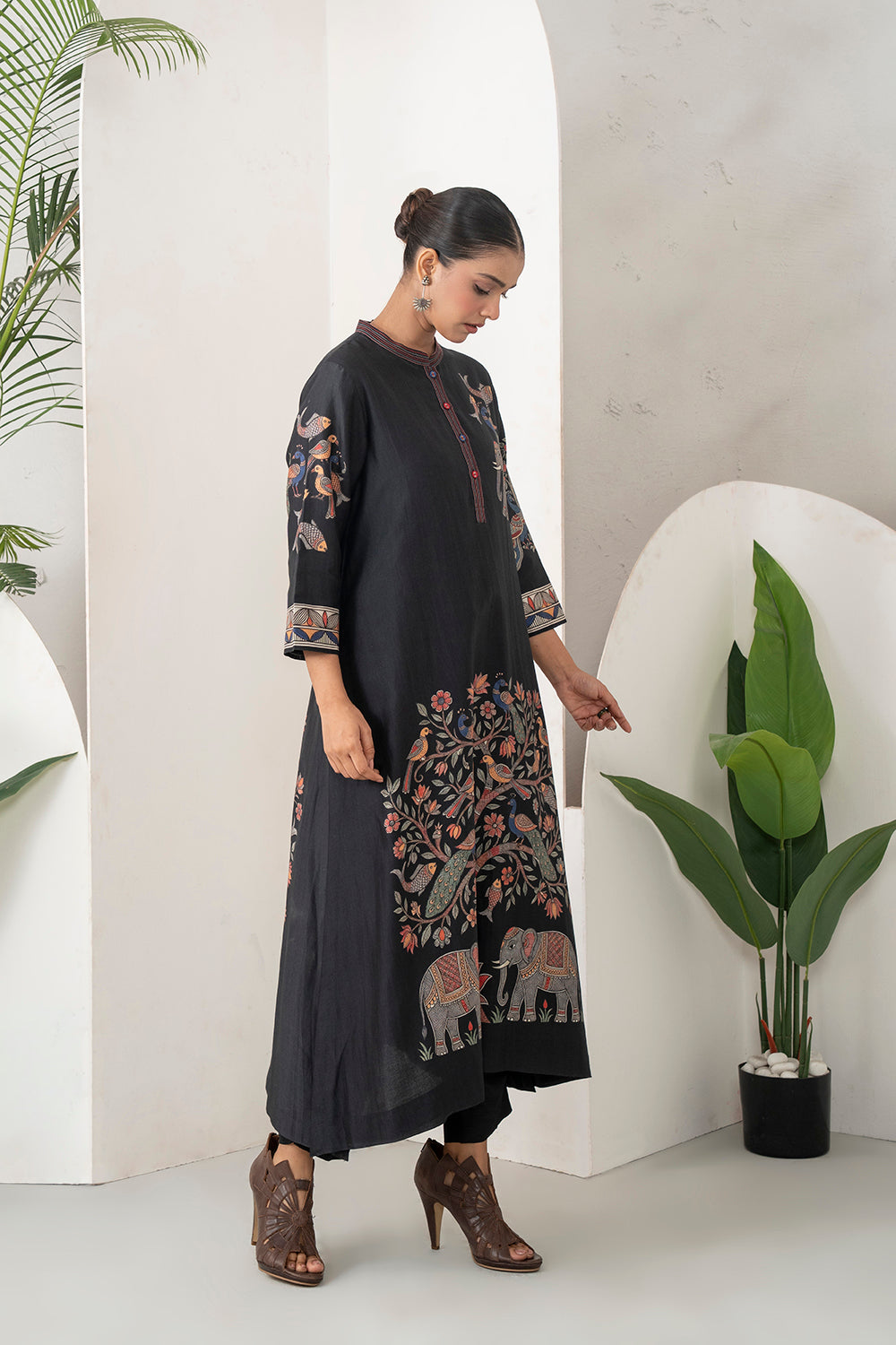 Black Silk Chanderi Rich Folk-Inspired Printed Tunic Set (2 PCS)