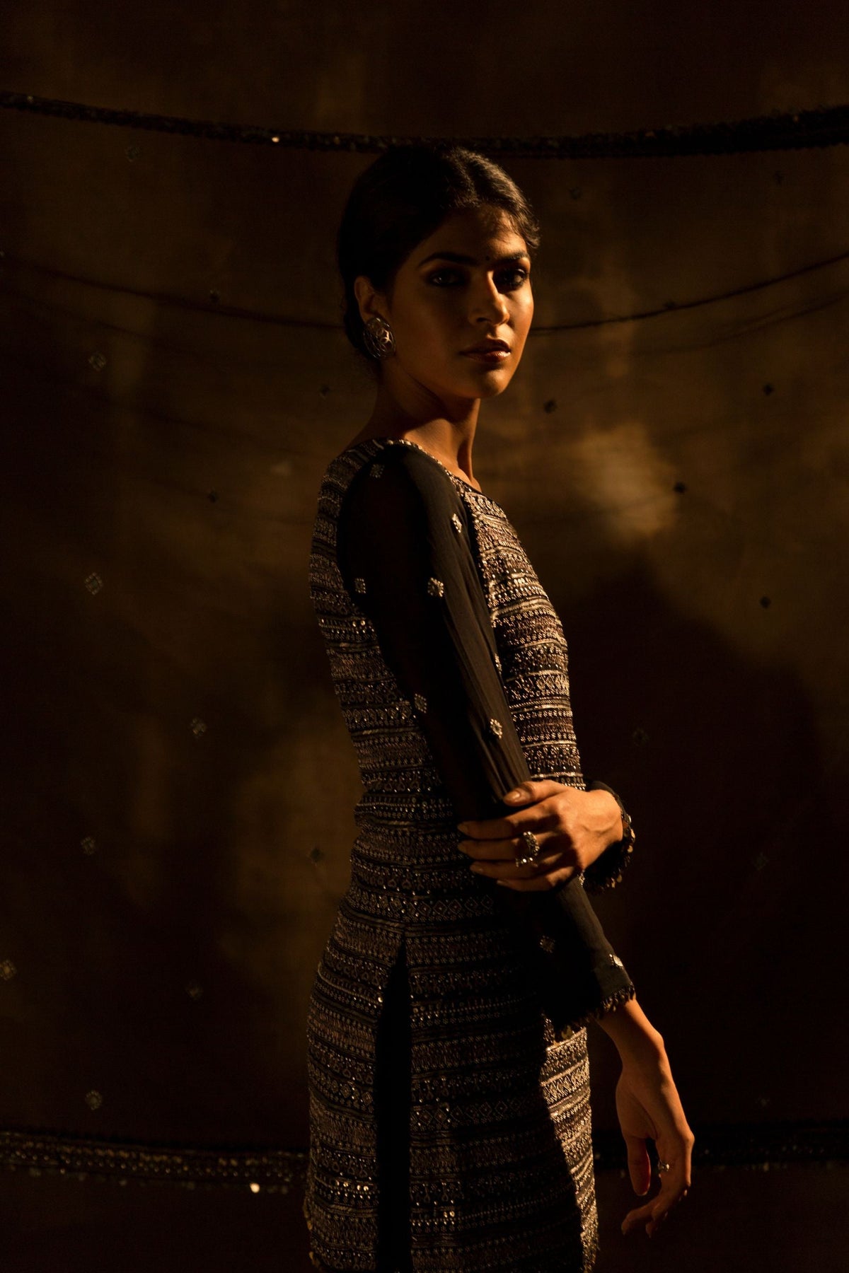 KURTA WITH BOTH FRONT BACK EMBROIDERY