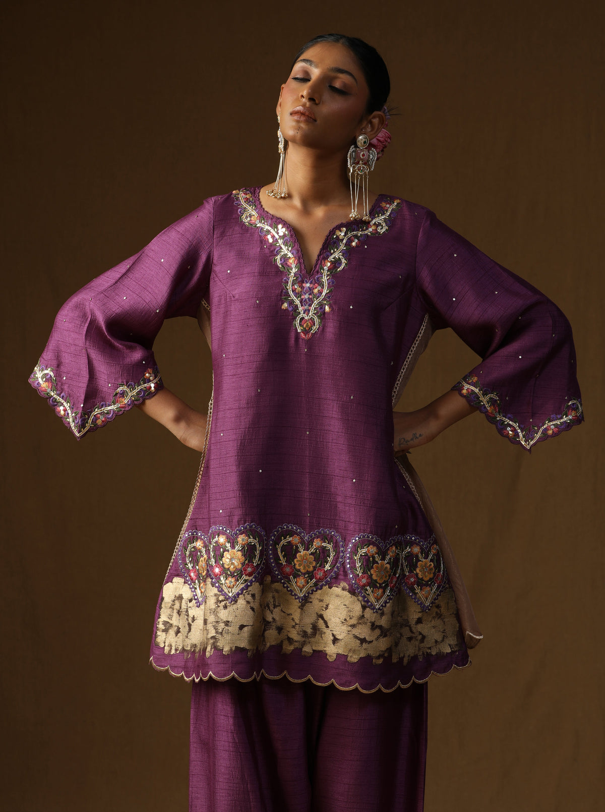 Vanya – Mridul Baingani Embroidered Suit Set