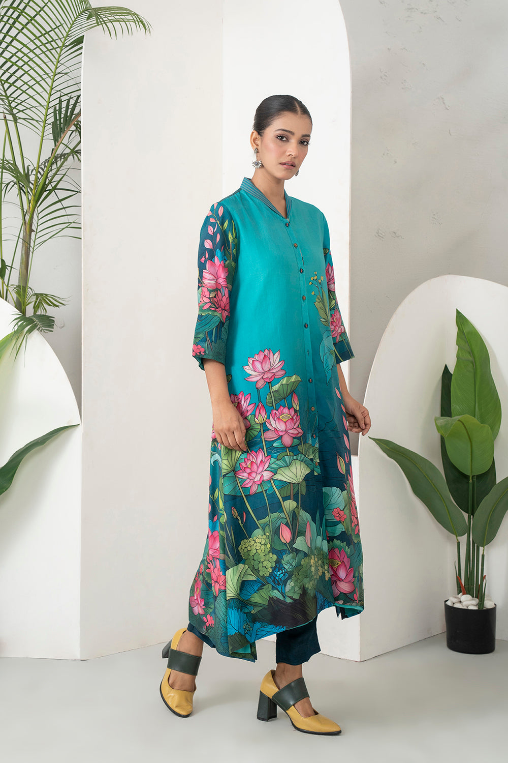 Aqua Fades Into Deep Blue Silk Chanderi Lush Lotus Printed Dress Set (3 PCS)