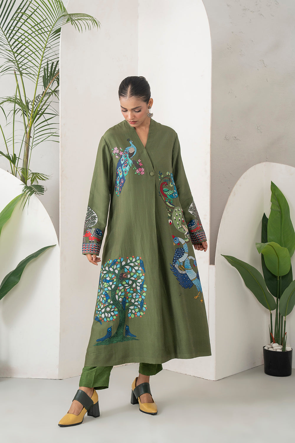 Leaf Green Silk Chanderi Front-Pleated Striking Peacock And Bird Printed Dress Set (2 PCS)