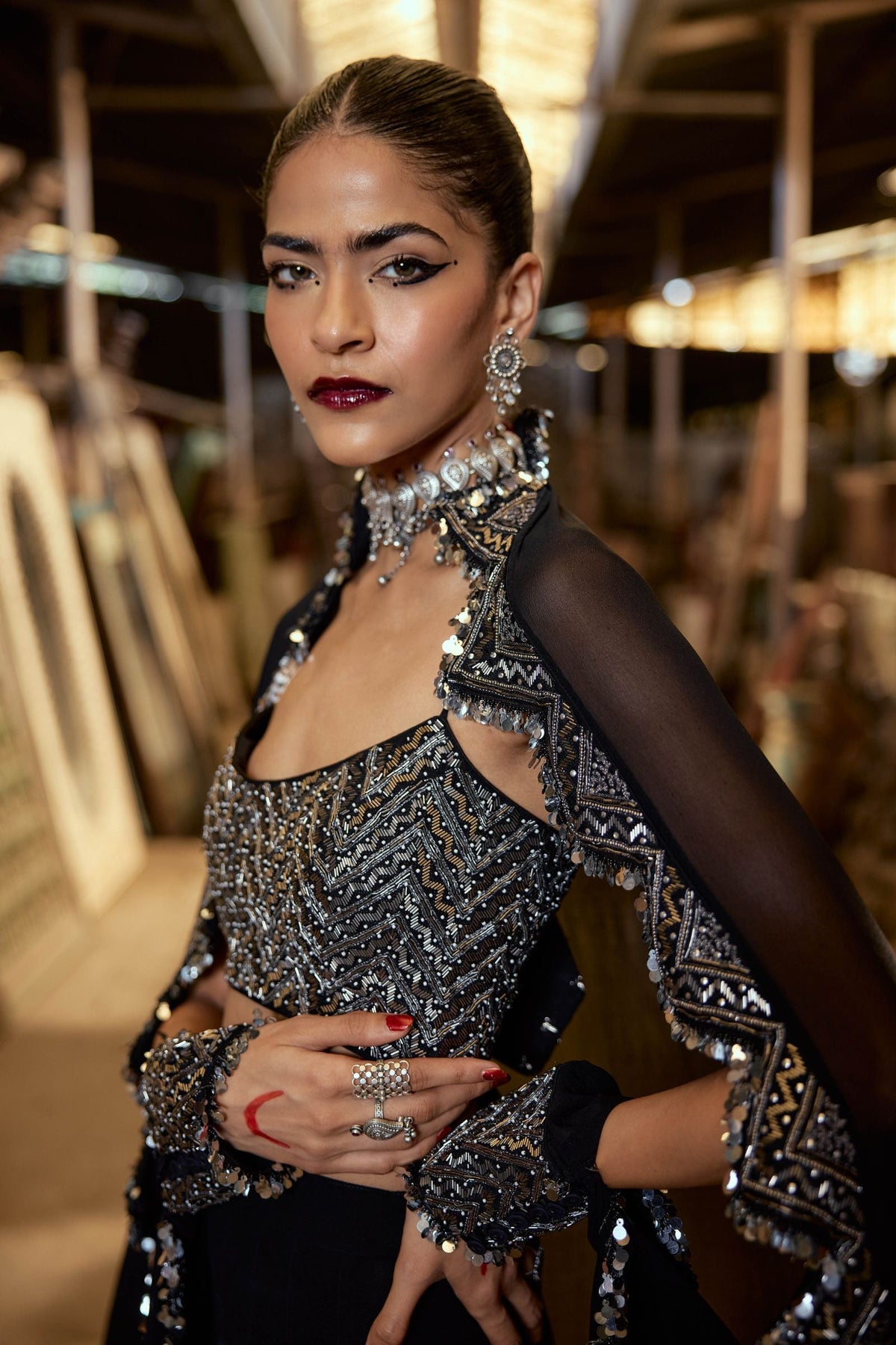 BLACK CAPE