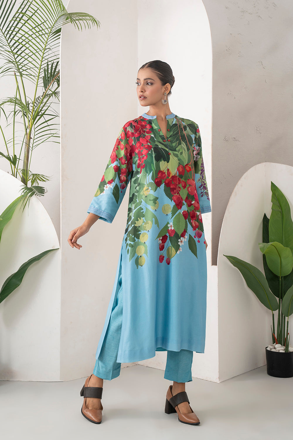 Sky Blue Silk Chanderi Berry And Leaf Illustration Printed Tunic Set (2 PCS)