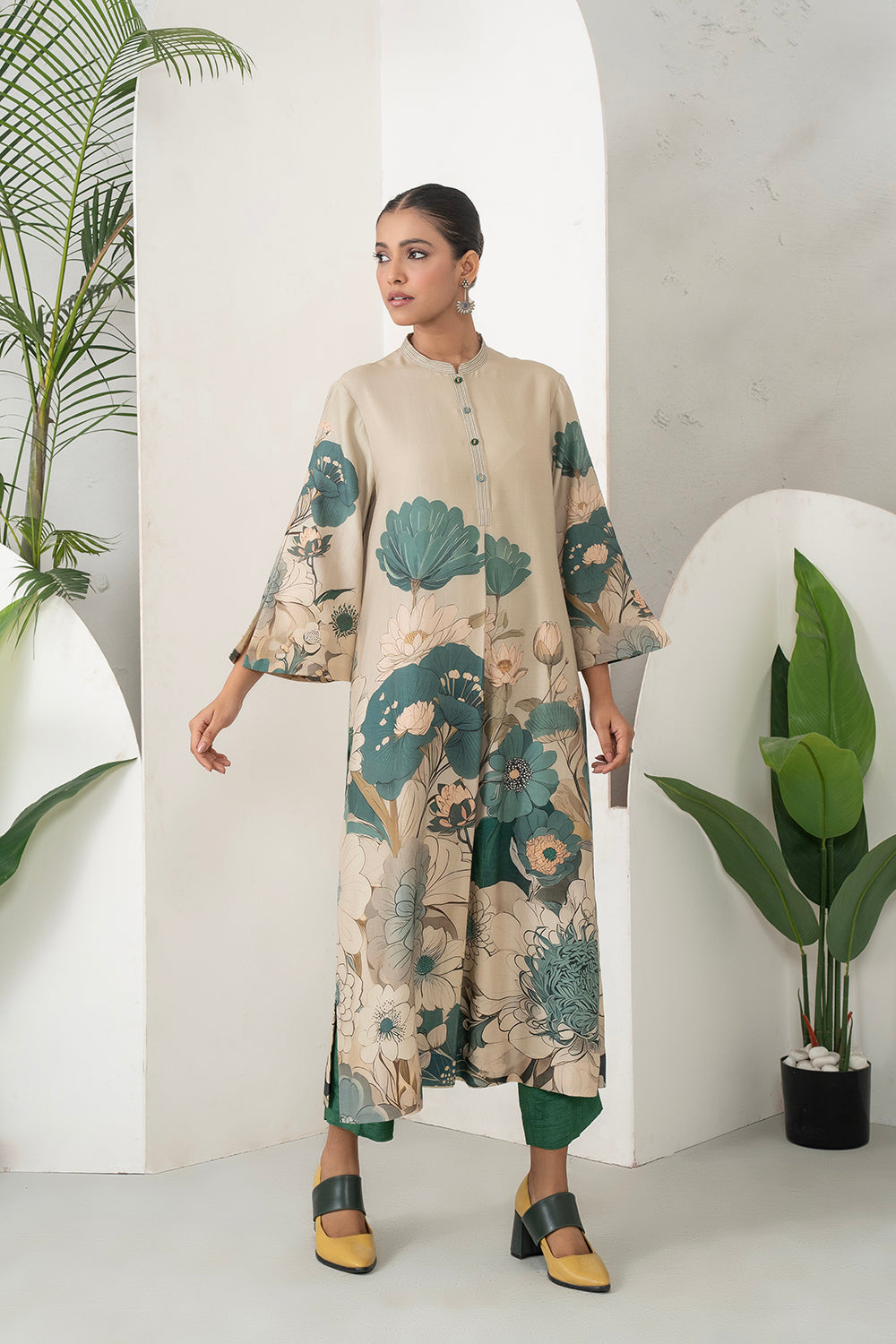 Beige Silk Chanderi Delicate Floral Artwork Printed Tunic Set (2 PCS)