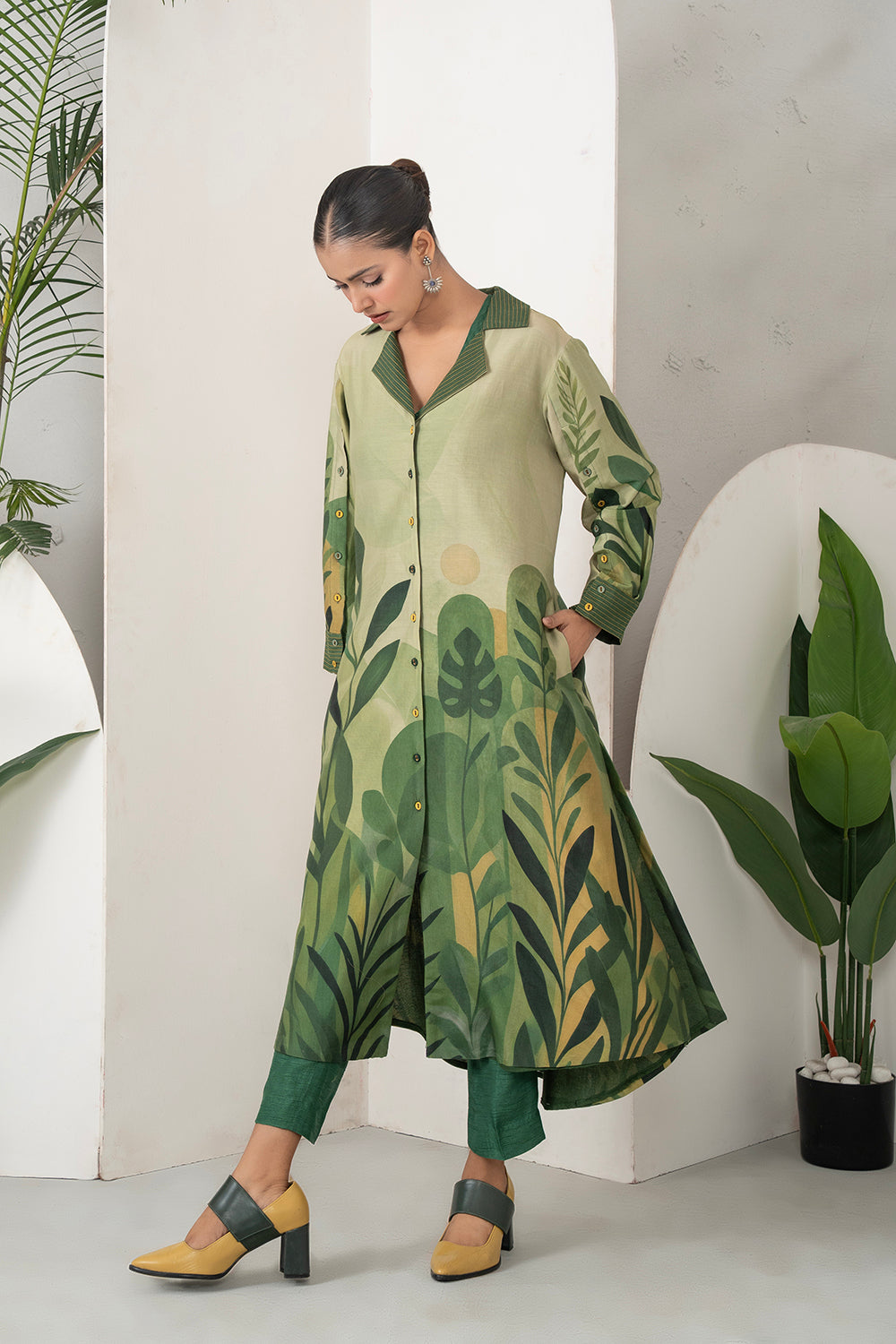 Shades Of Green Silk Chanderi Lush Jungle Printed Dress Set (3 PCS)