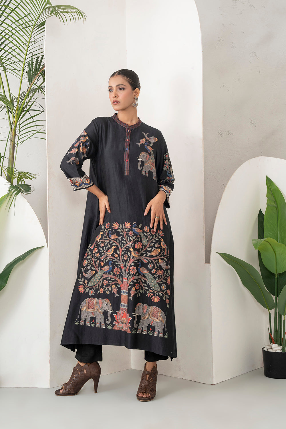 Black Silk Chanderi Rich Folk-Inspired Printed Tunic Set (2 PCS)
