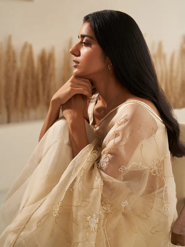 Daisy Cream Silk Organza Saree Set