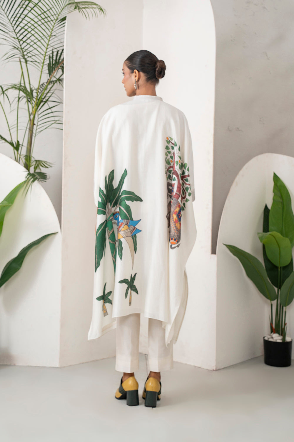Ivory Silk Chanderi Elephant And Tropical Foliage Printed Kaftan Set (3 PCS)