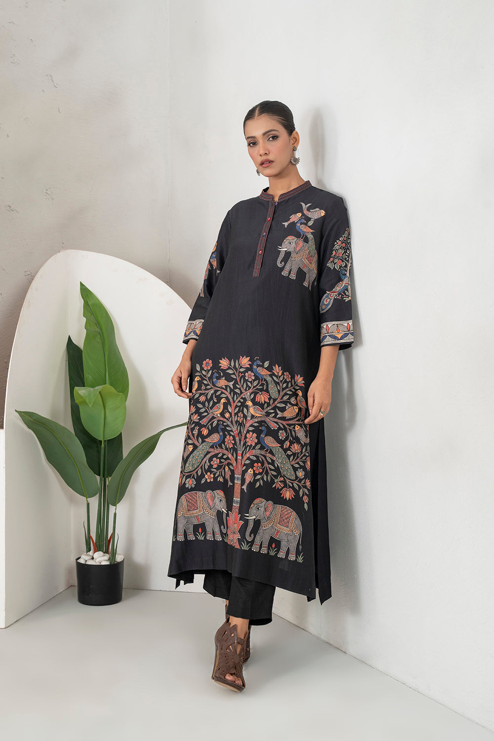 Black Silk Chanderi Rich Folk-Inspired Printed Tunic Set (2 PCS)