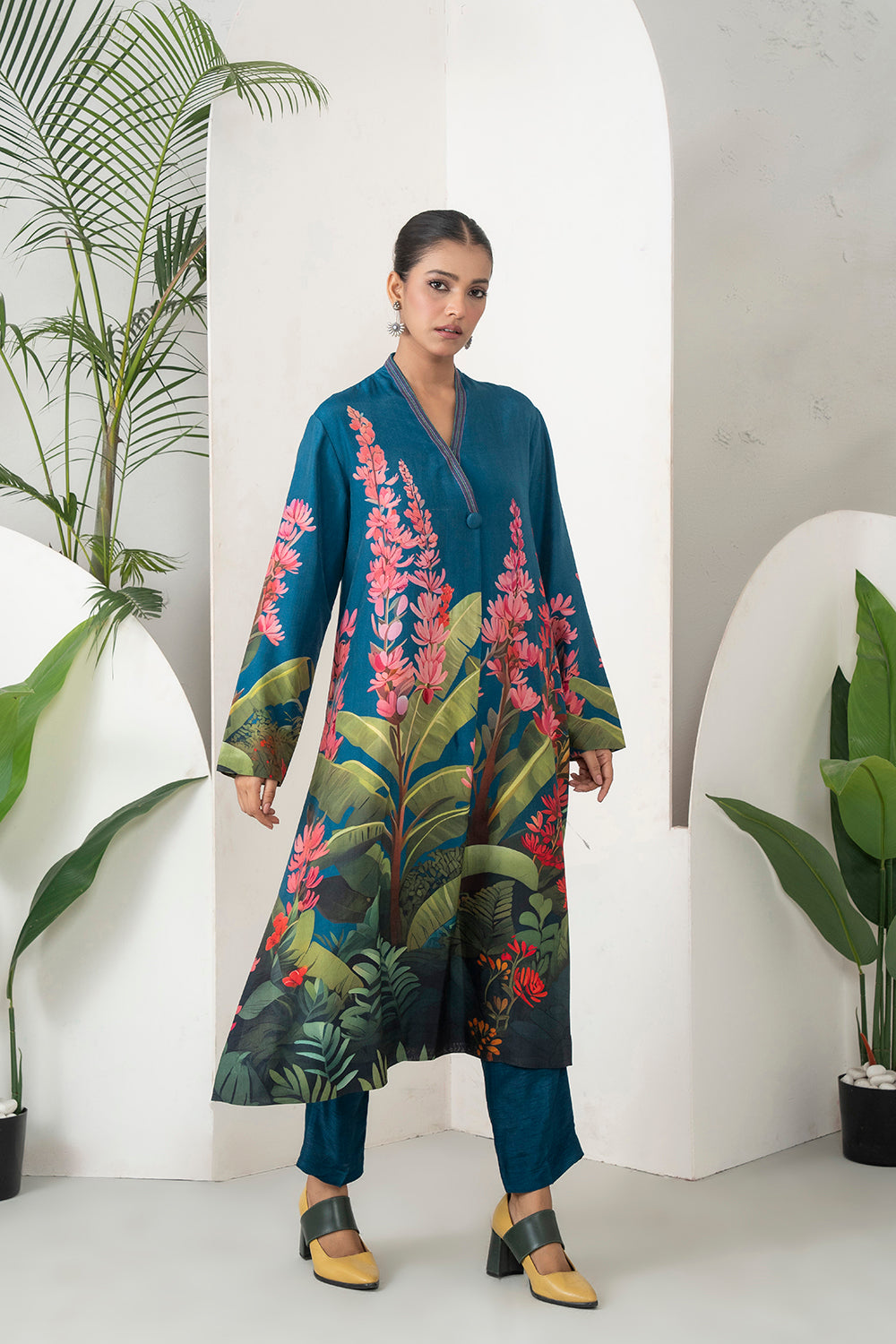 Indigo Silk Chanderi Front-Pleated Tropical Floral Illustration Printed Dress Set (2 PCS)