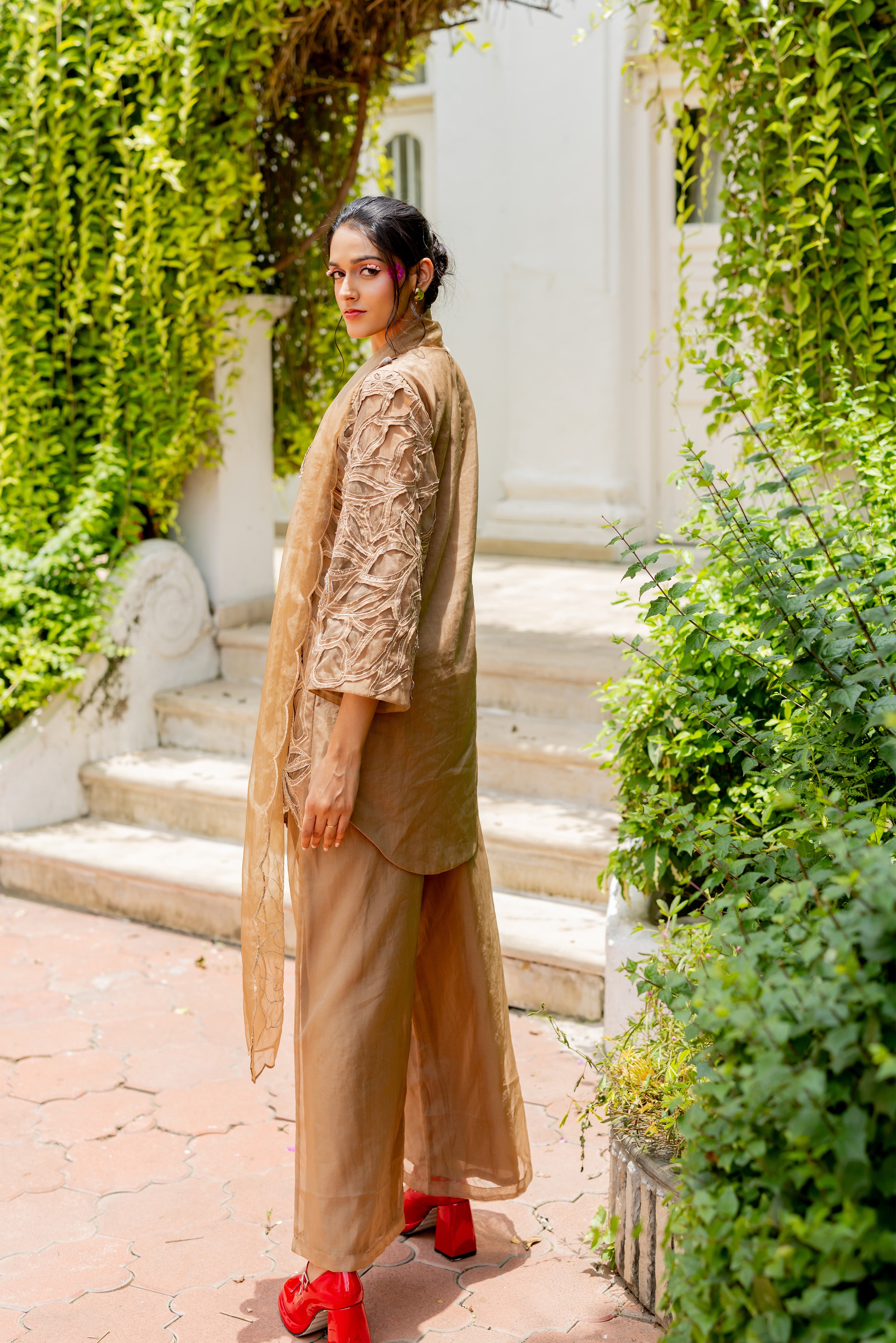 Mocha CUTOUT KURTA SET (Kshiti)