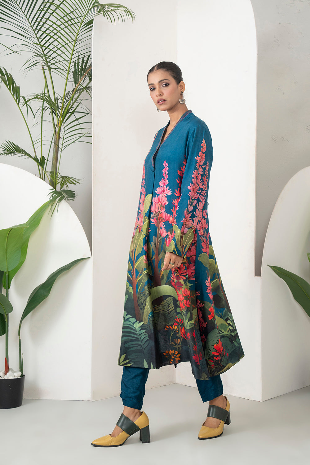 Indigo Silk Chanderi Front-Pleated Tropical Floral Illustration Printed Dress Set (2 PCS)