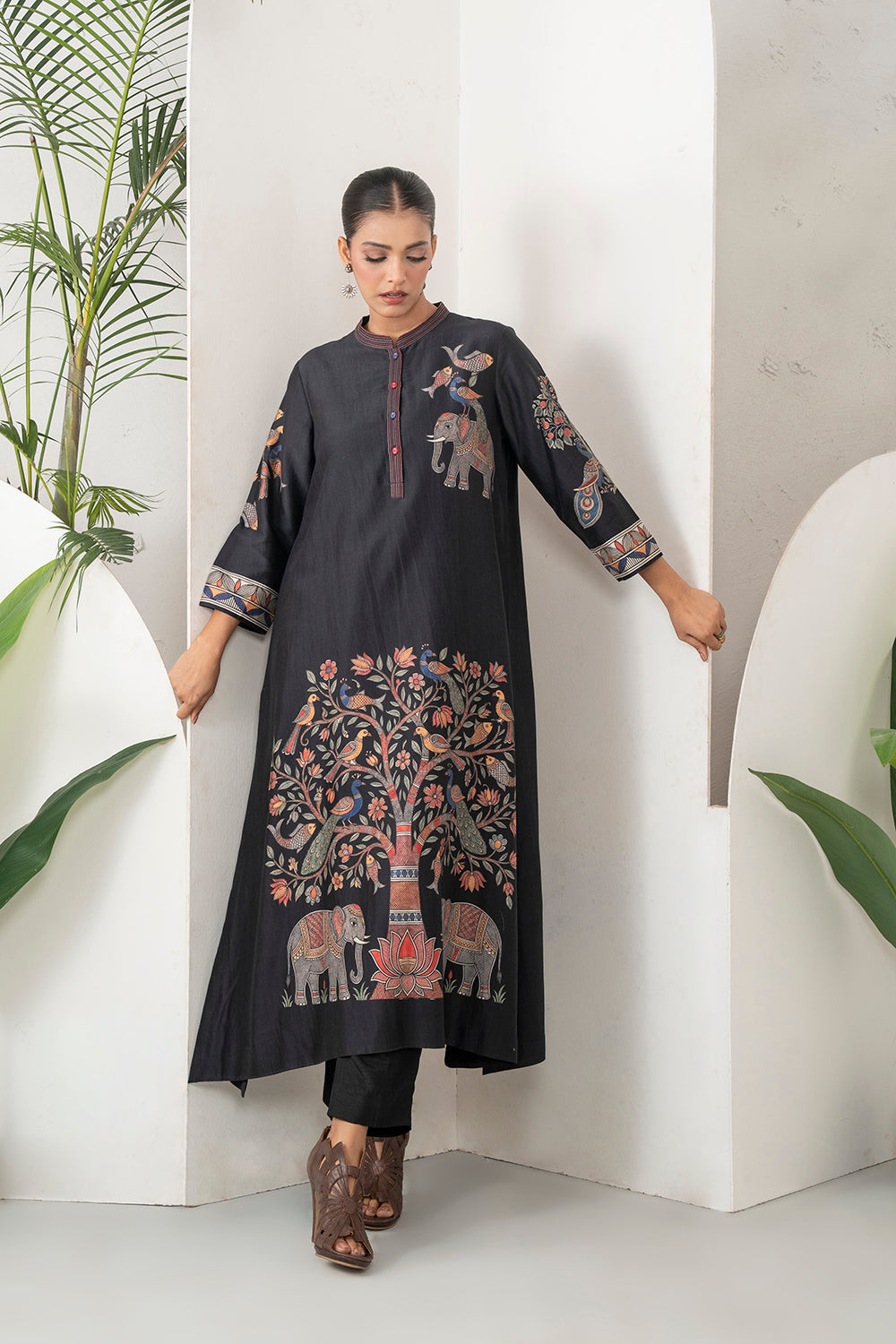 Black Silk Chanderi Rich Folk-Inspired Printed Tunic Set (2 PCS)
