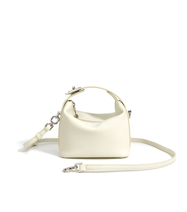 Liora- ladies leather handbag col.Ivory