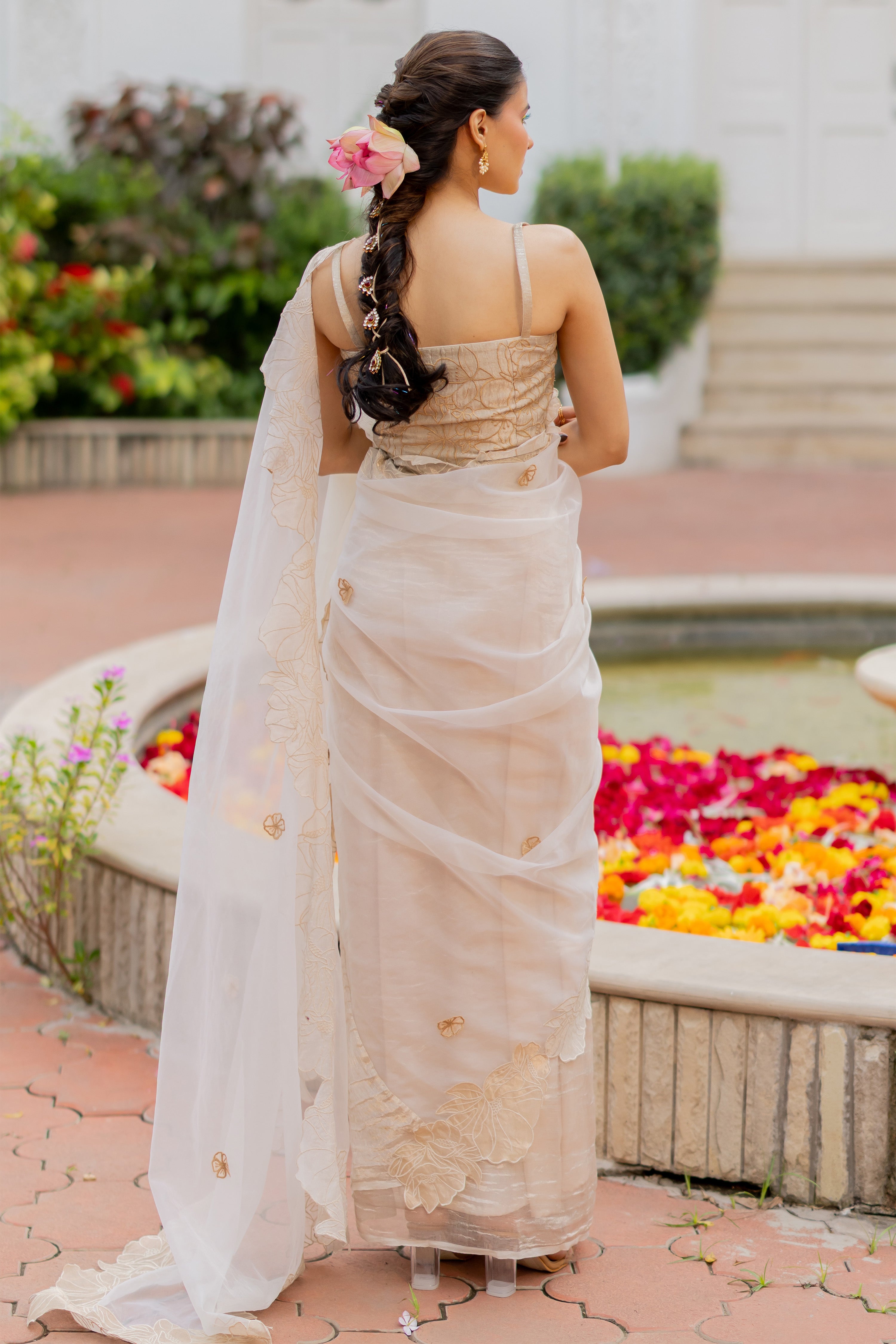 Ivory saree (Mala)
