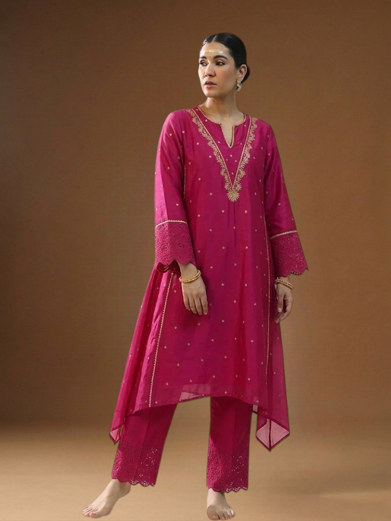 Sakhi Noor Gulabi Kurta Set