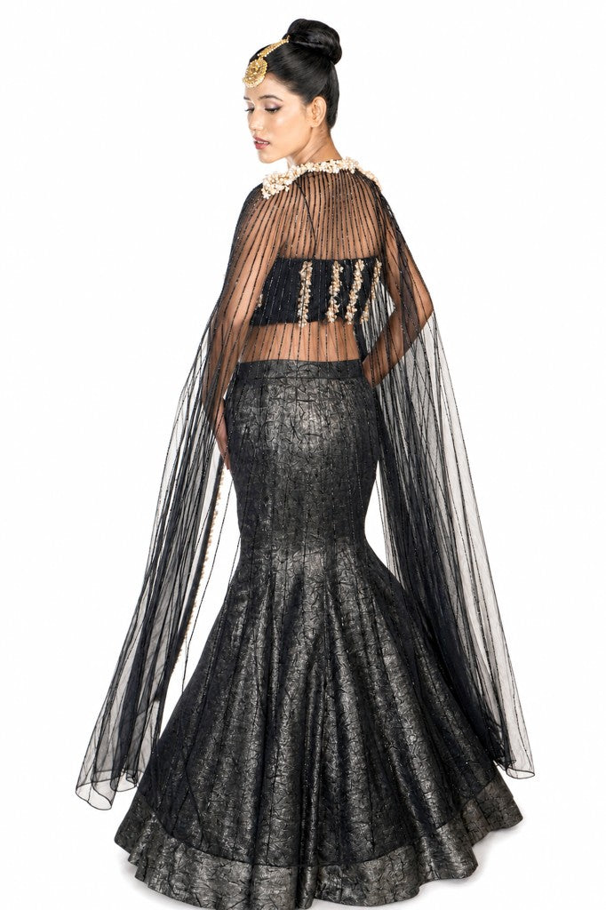 Long Cape Blouse with Jakard Skirt