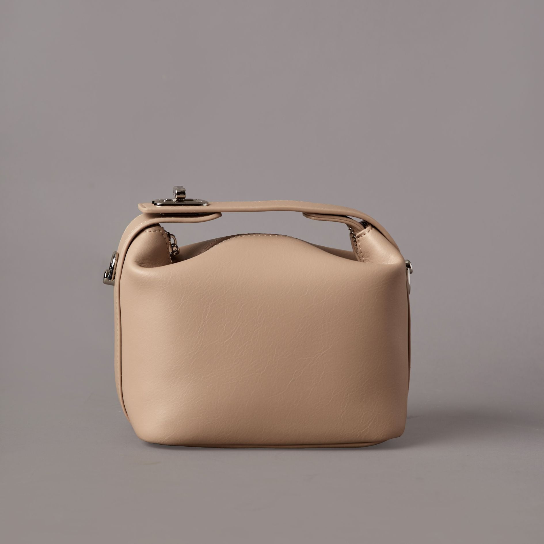 Liora- ladies leather handbag col.smoke powder