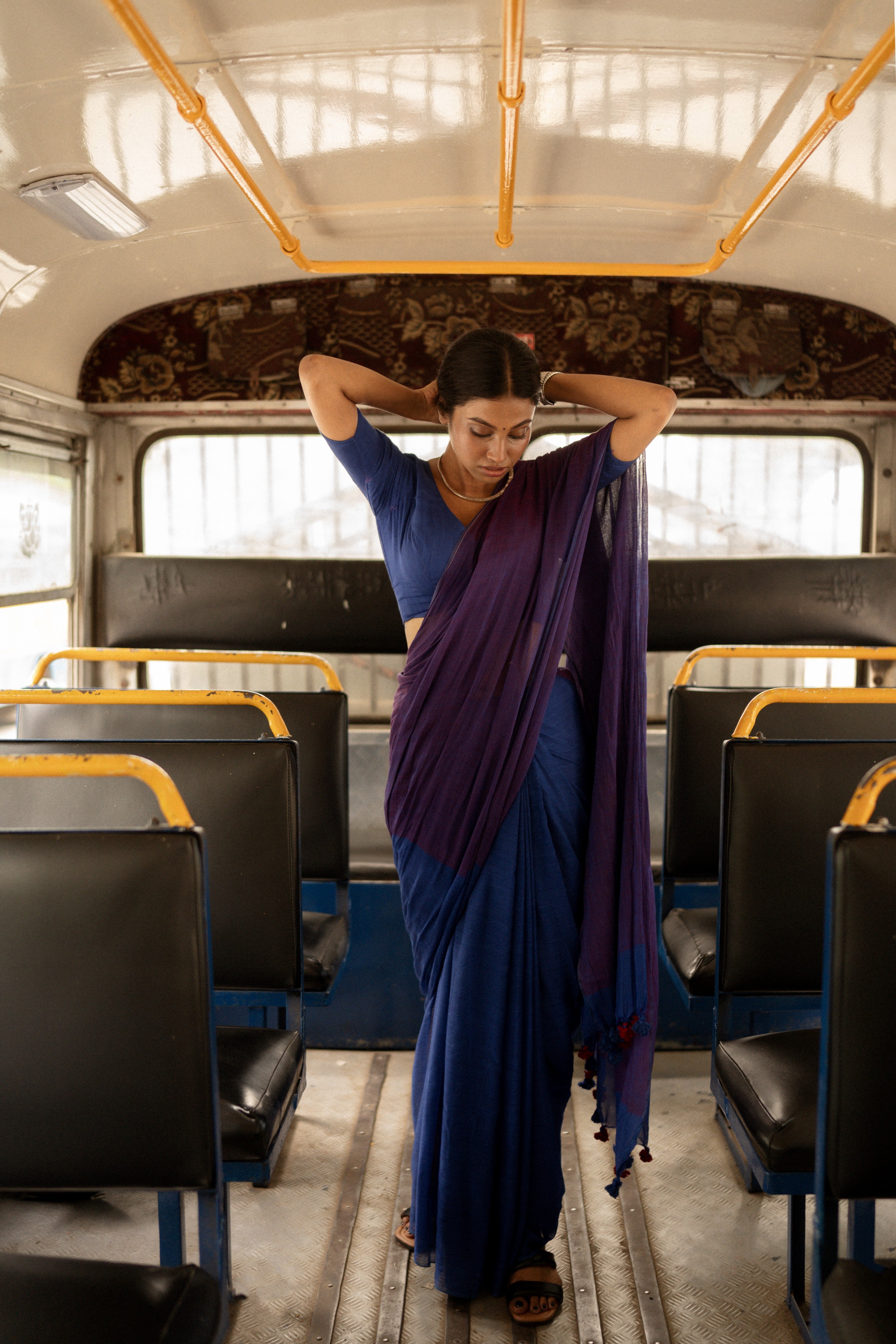 Chalti Ka Naam Gaadi I Blue Mul Modal Saree