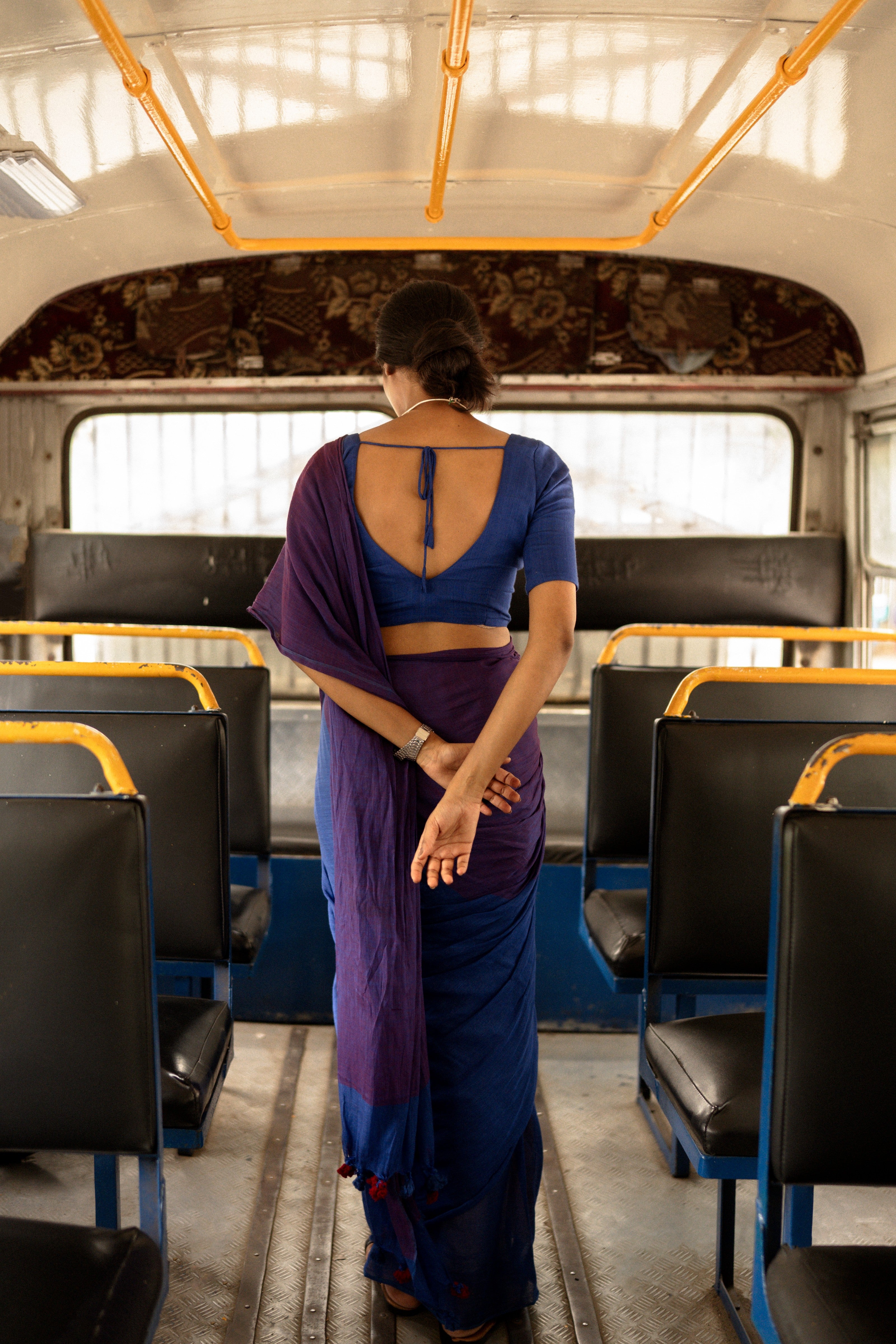 Chalti Ka Naam Gaadi I Blue Mul Modal Saree