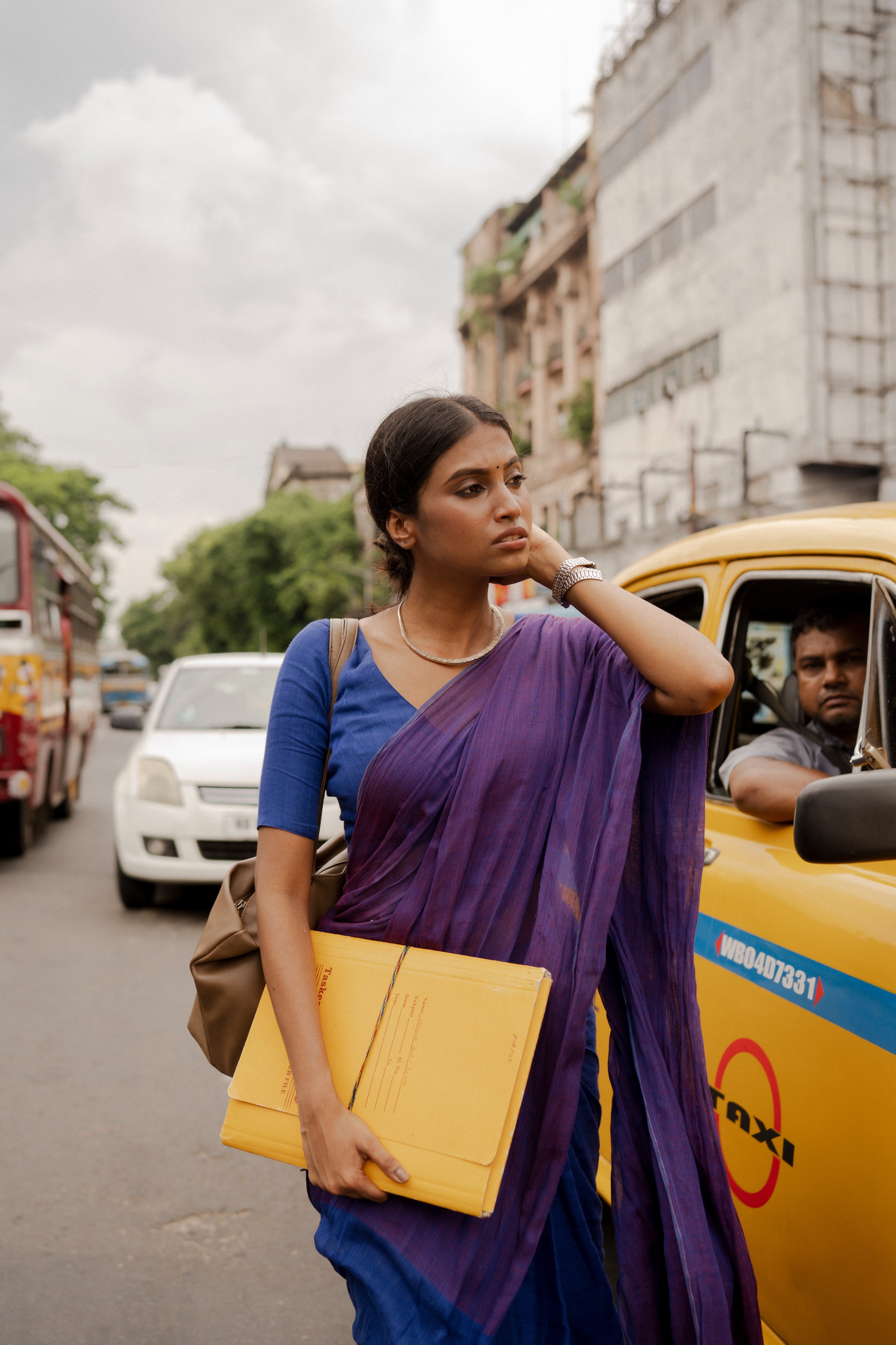 Chalti Ka Naam Gaadi I Blue Mul Modal Saree