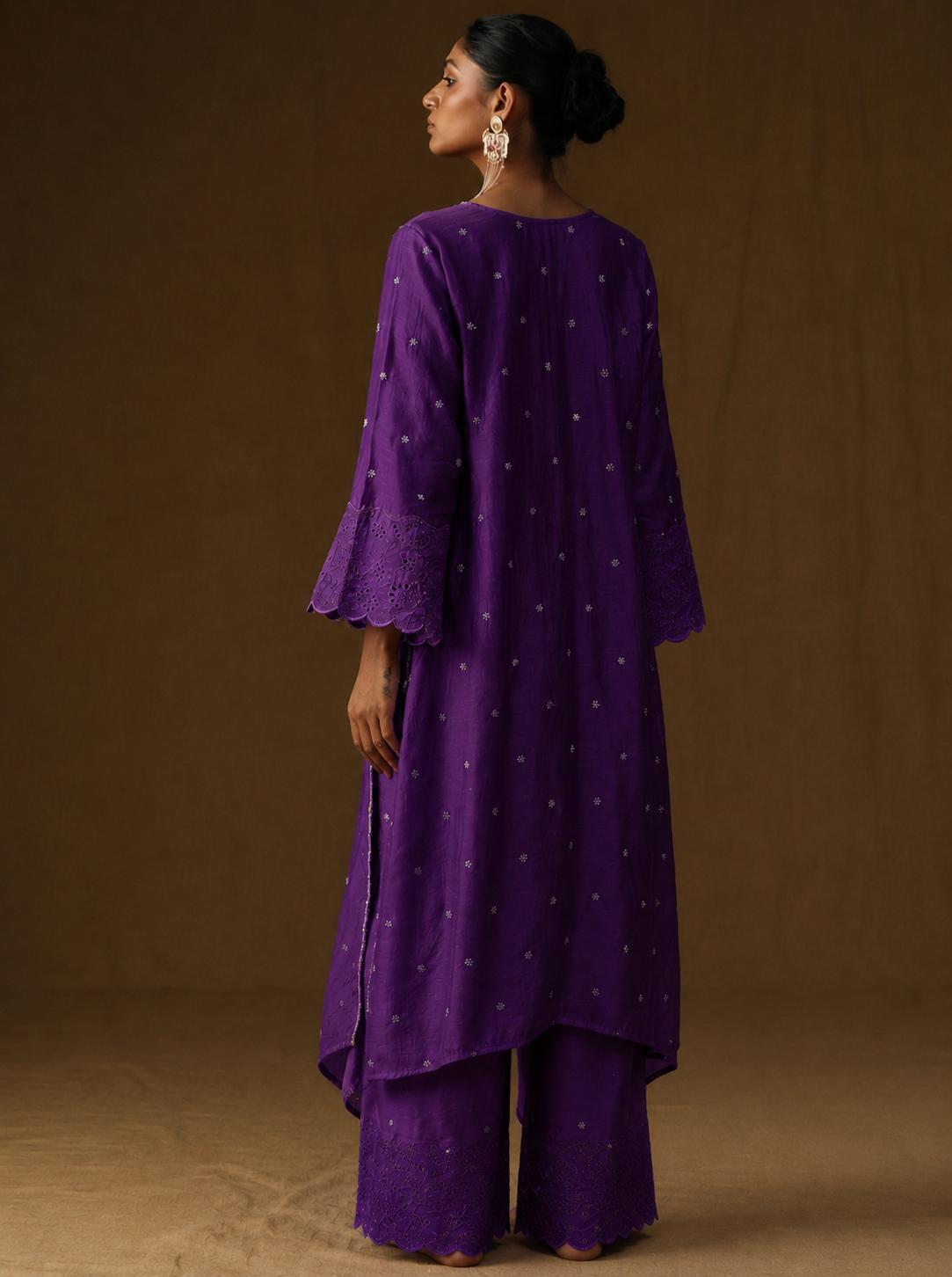 Sakhi Noor Neel Kurta Set