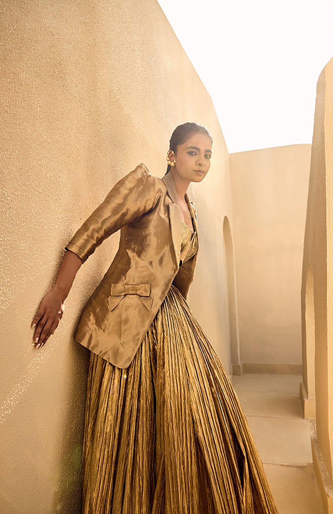 GOLD SILK JACQUARD JACKET WITH GOLD BUSTIER AND GOLD LEHANGA