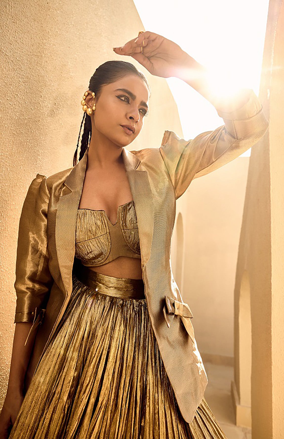 GOLD SILK JACQUARD JACKET WITH GOLD BUSTIER AND GOLD LEHANGA