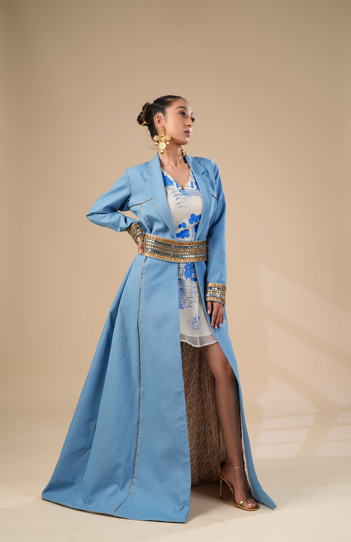 HAND PAINT KOTA DORIA DRESS AND DENIM TRENCH COAT WITH BELT