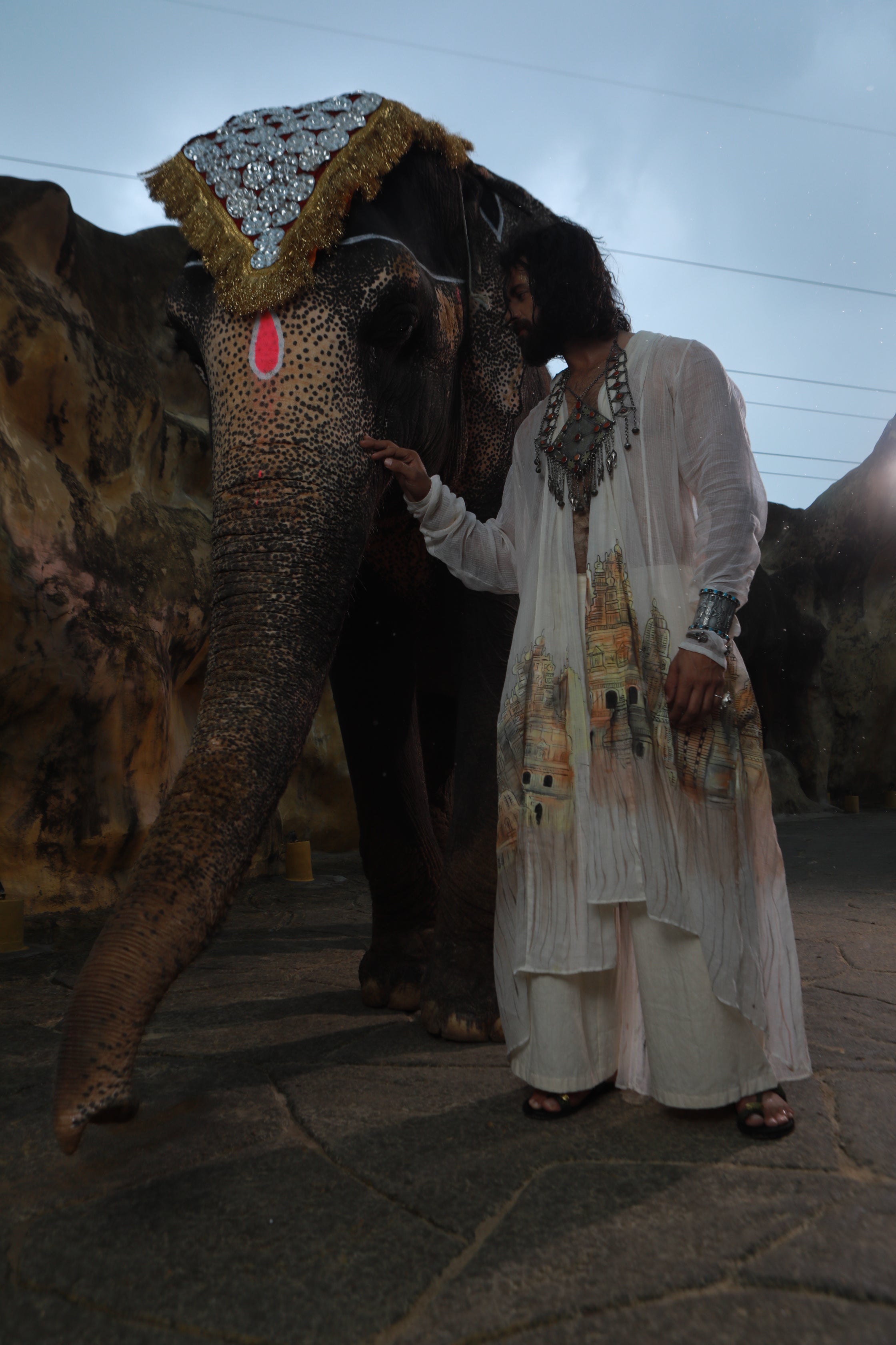 DEVI DRAPE MENS KOTA DORIA HAND PAINTED SHRUG WITH KHADI SHORT KURTA AND PANTS